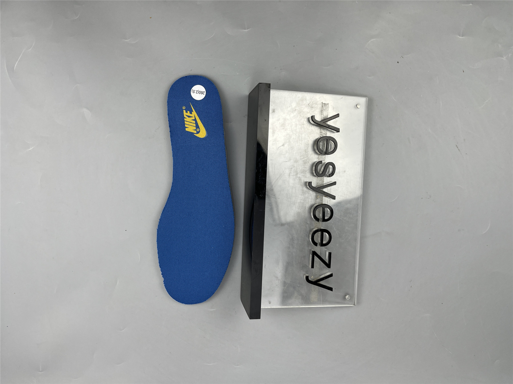 UA NIKE DUNK LOW UCLA