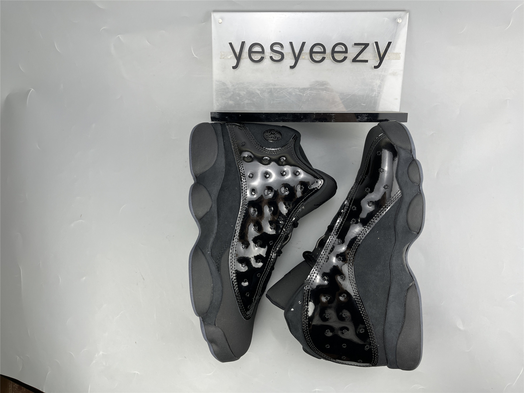 UA AIR JORDAN 13 RETRO 