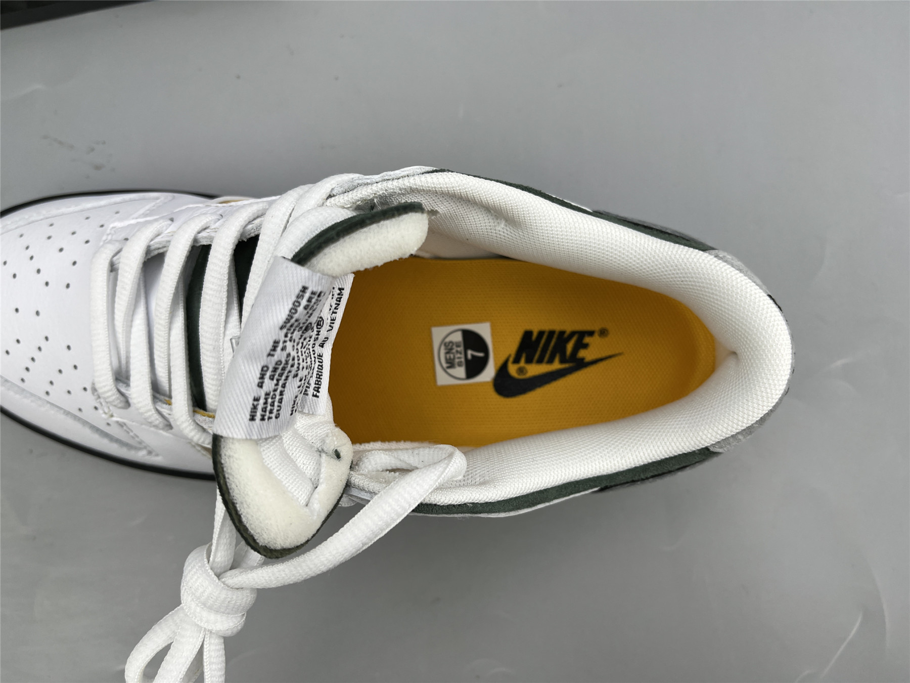 UA NIKE DUNK LOW KOBE WHITE YELLOW GREEN