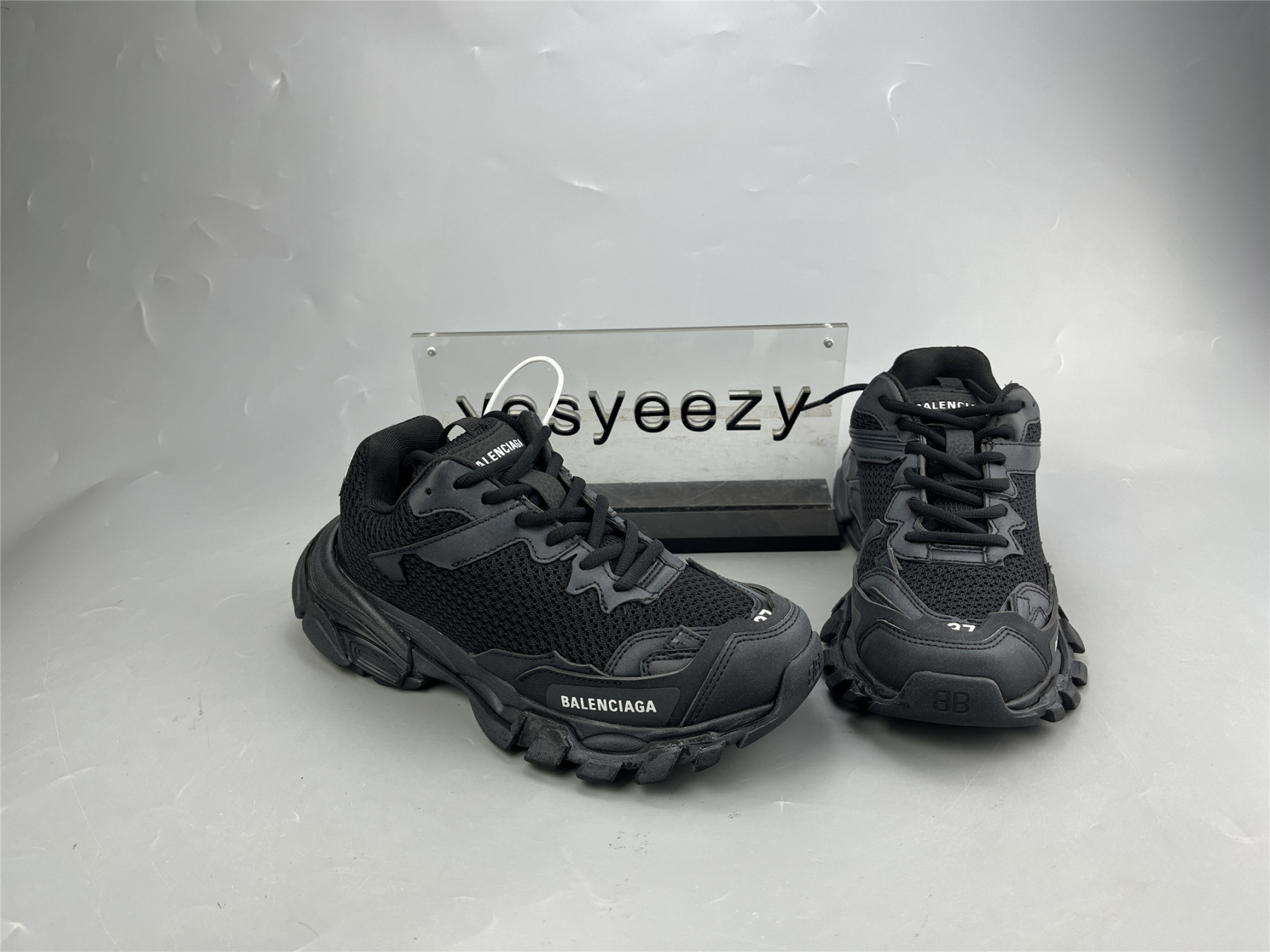 UA TRACK 3 SNEAKER BLACK WHITE