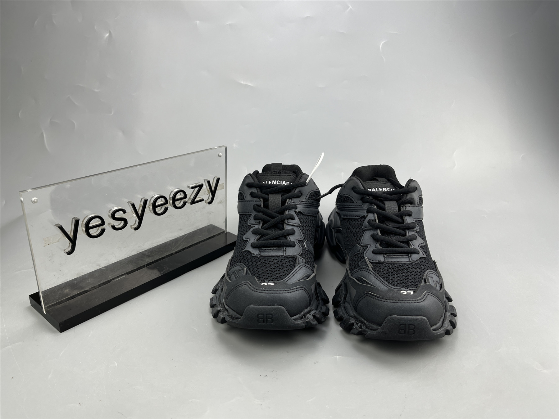 UA TRACK 3 SNEAKER BLACK WHITE