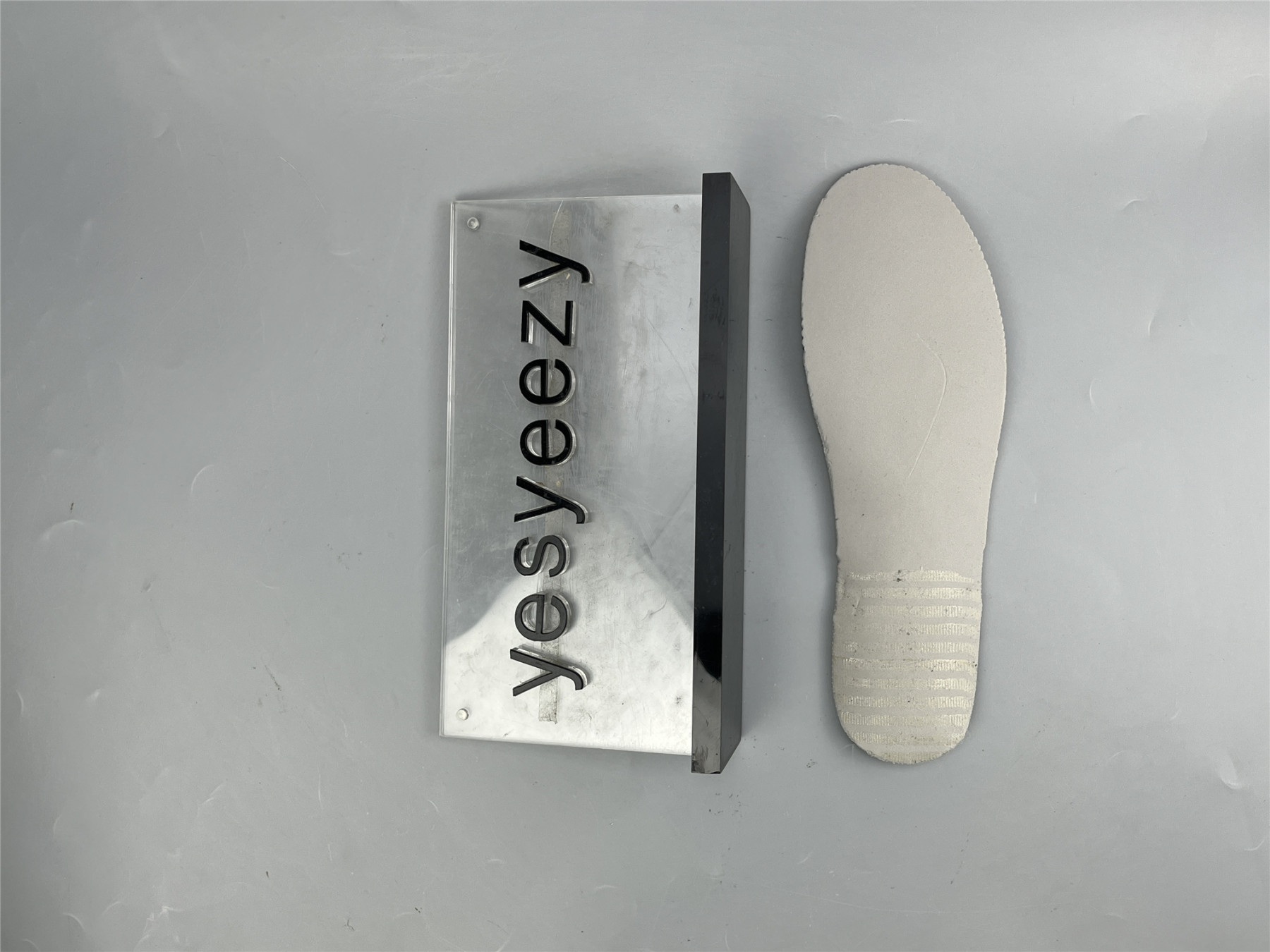 UA NIKE WMNS DUNK LOW SE 