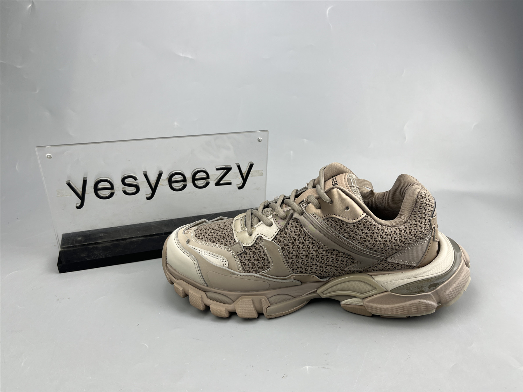 UA TRACK 3 SNEAKER DRK BEIG