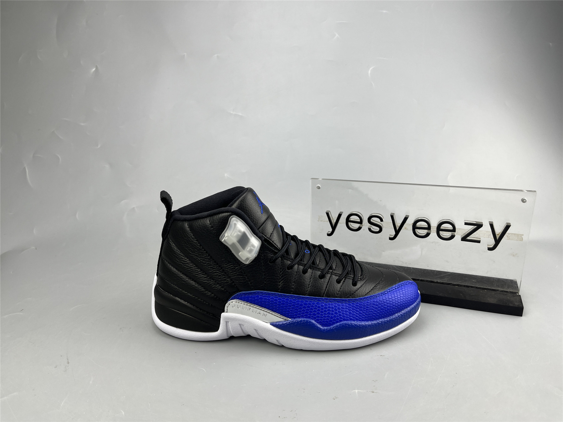 UA AIR JORDAN 12 â€œHYPER ROYALâ€