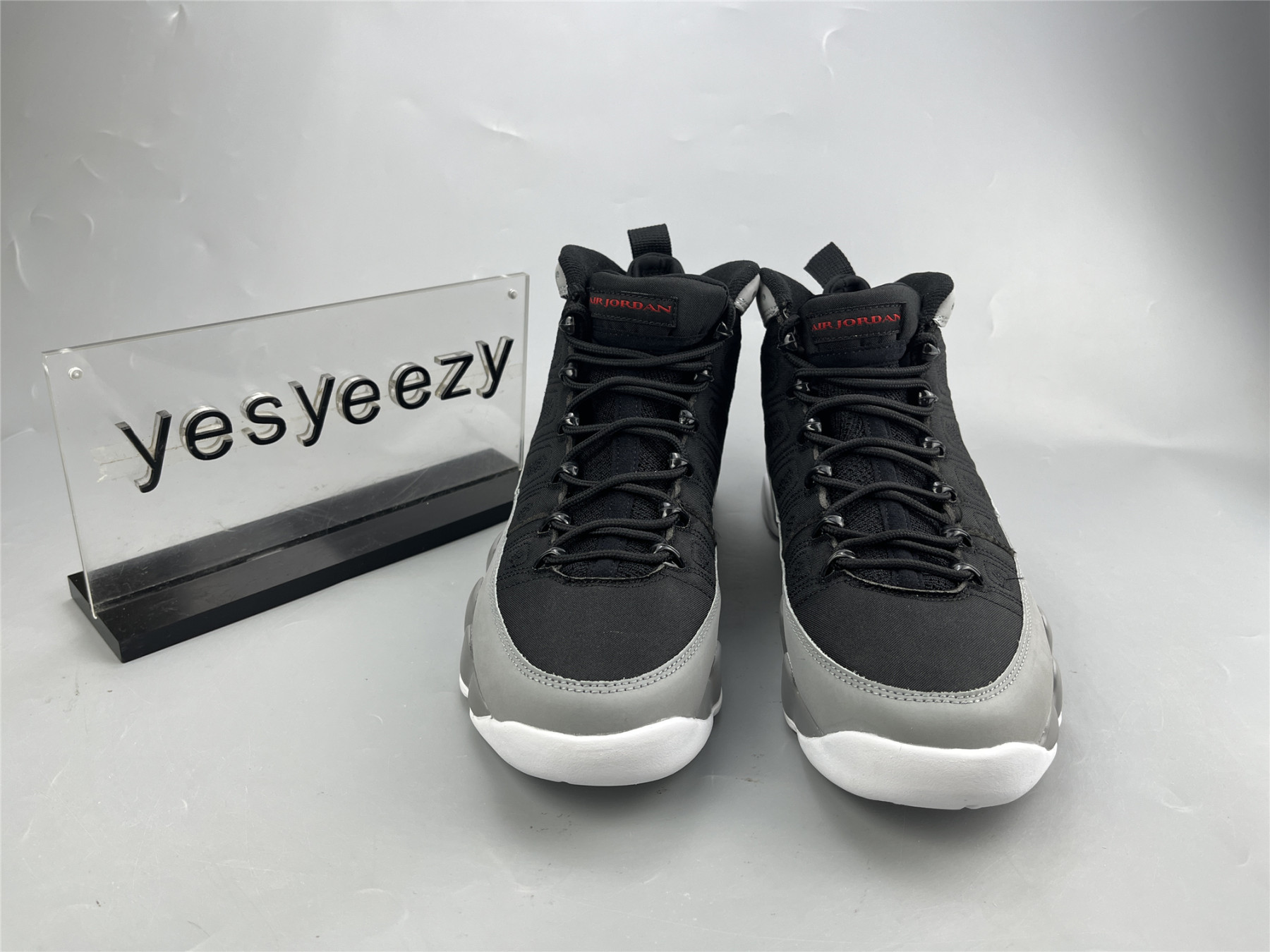 UA AIR JORDAN 9 RETRO 