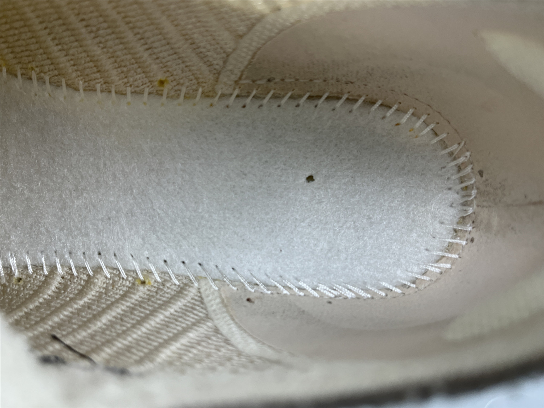 UA NIKE AIR MAX SCORPION