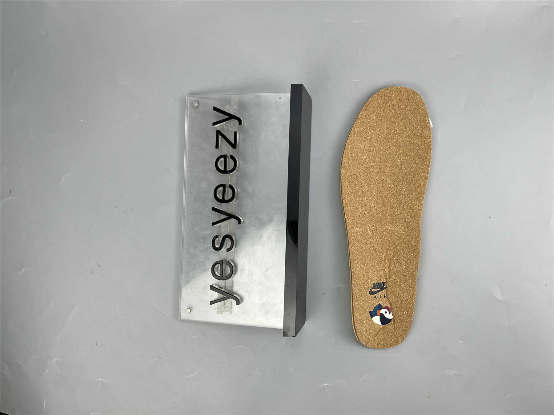 UA NIKE KASINA X AIR MAX 1 SP 