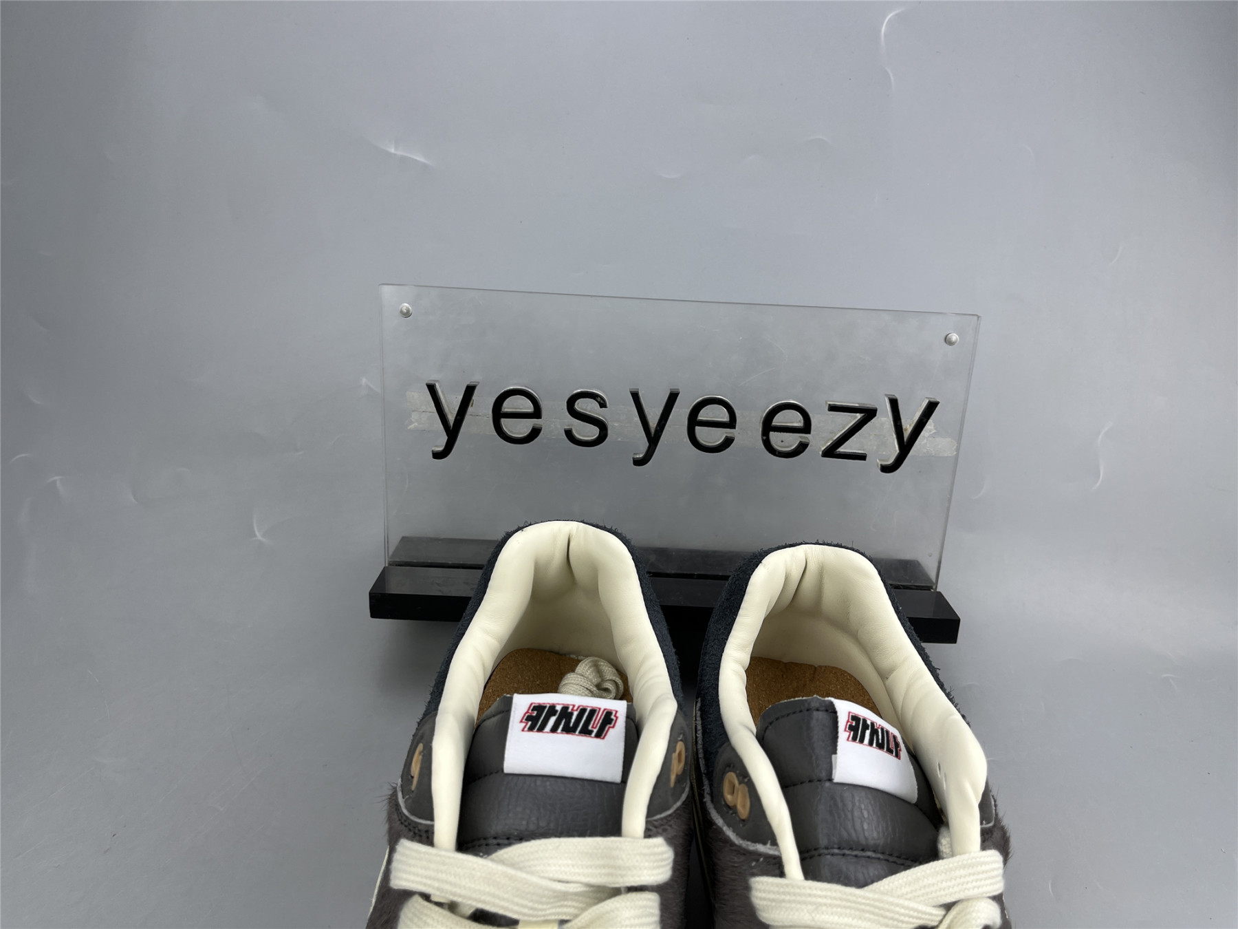 UA NIKE KASINA X AIR MAX 1 SP 