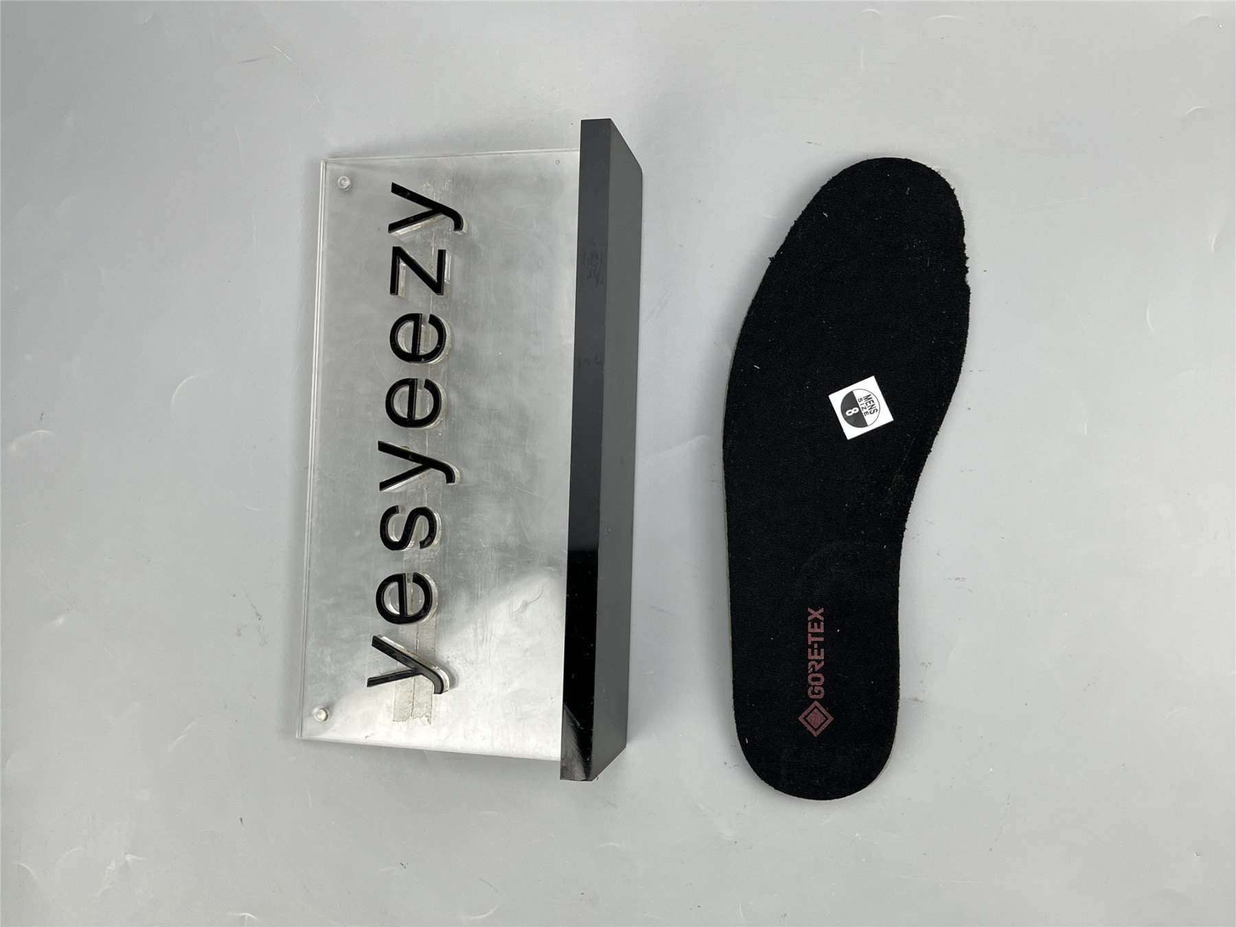 UA WMNS AIR JORDAN 5 GORE-TEX 