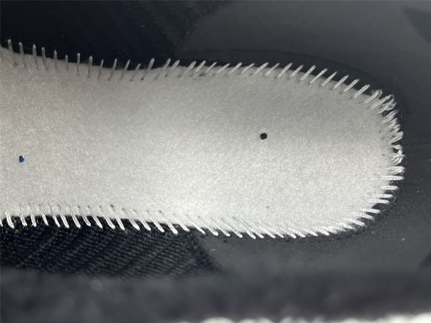 UA NIKE AIR MAX SCORPION 