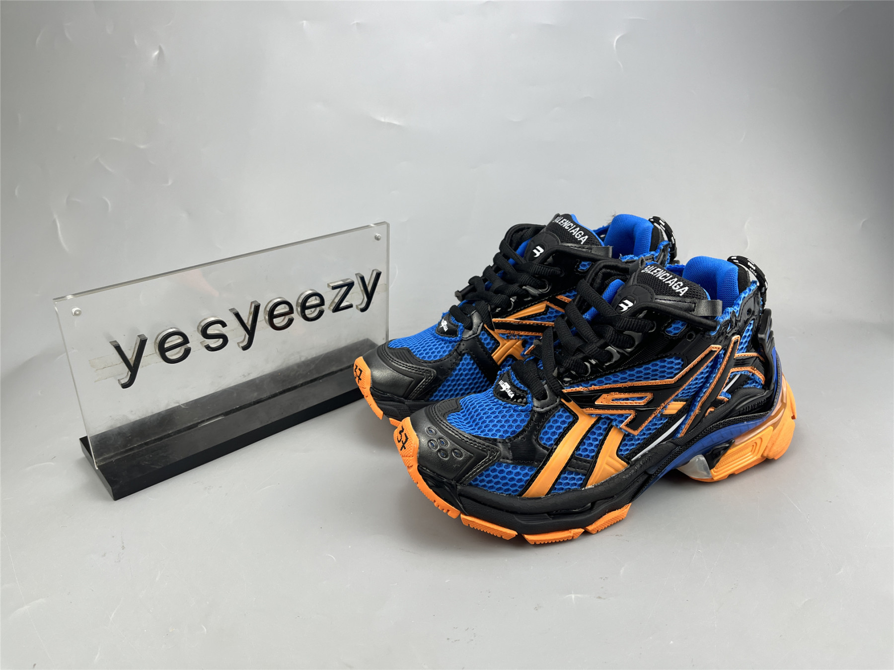 UA RUNNER ROYAL ORANGE