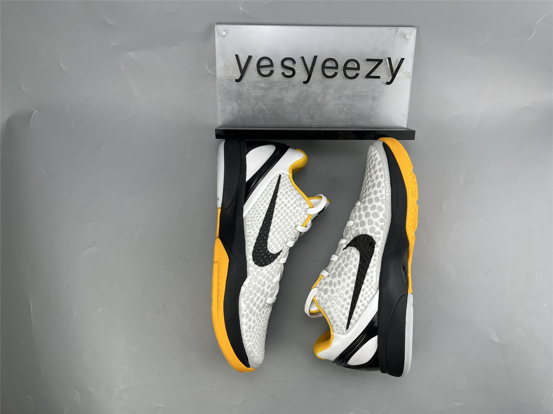 UA NIKE ZOOM KOBE 6 PROTRO 