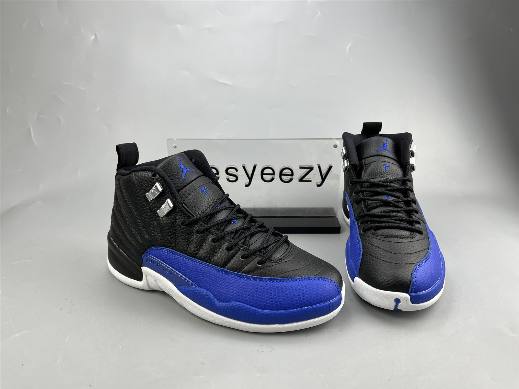 UA WMNS AIR JORDAN 12 RETRO 