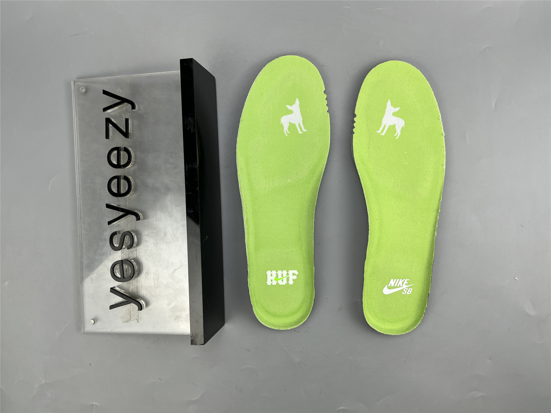 UA HUF X NIKE SB DUNK LOW "SAN FRANCISCO"