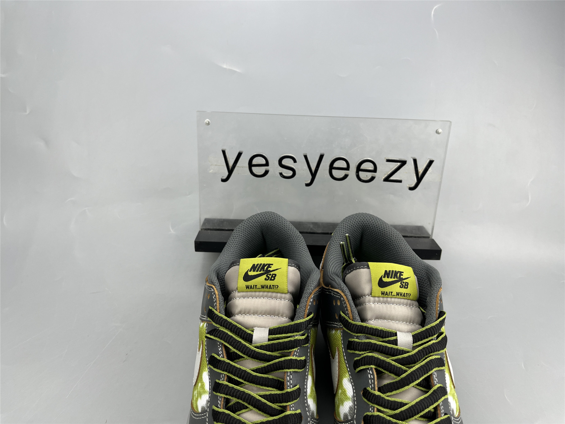 UA HUF X NIKE SB DUNK LOW "SAN FRANCISCO"