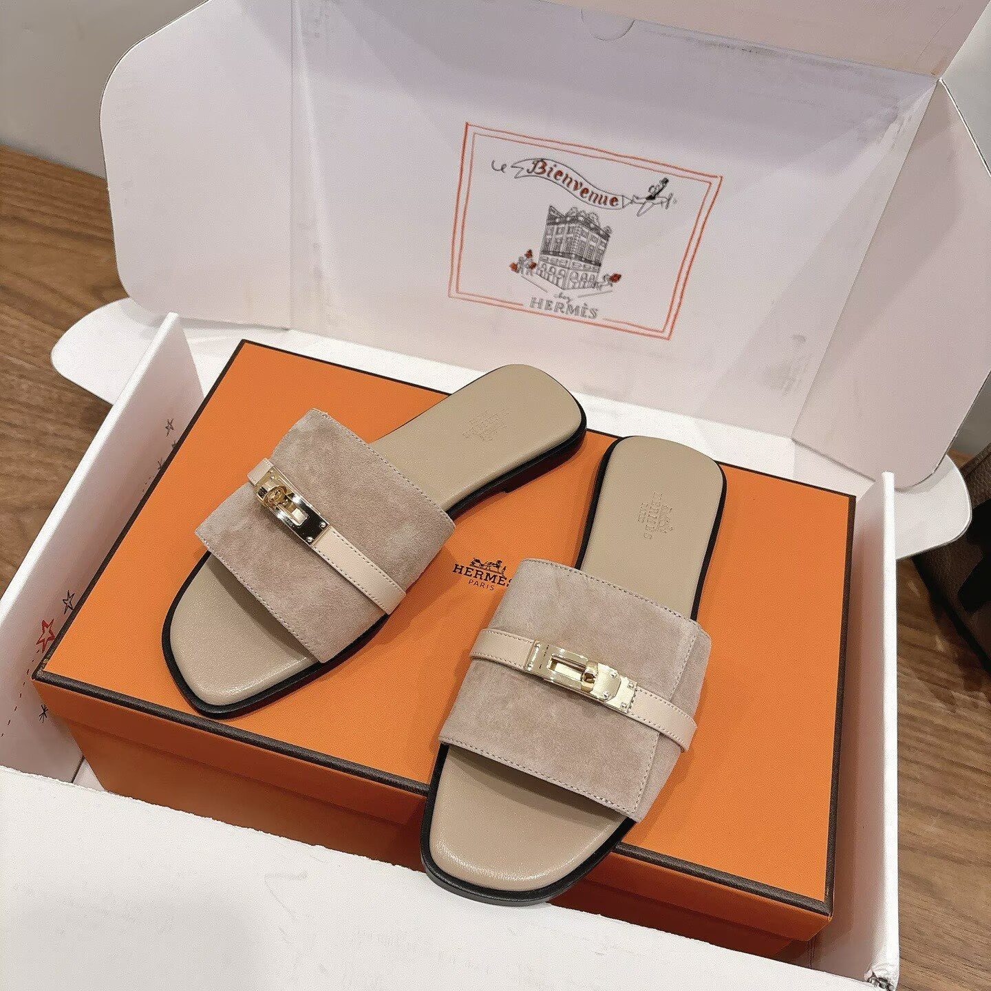 UA Hermès Giulia Sandal