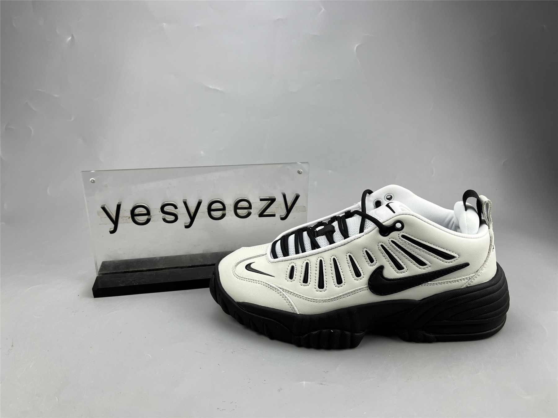 UA NIKE AMBUSH X AIR ADJUST FORCE 