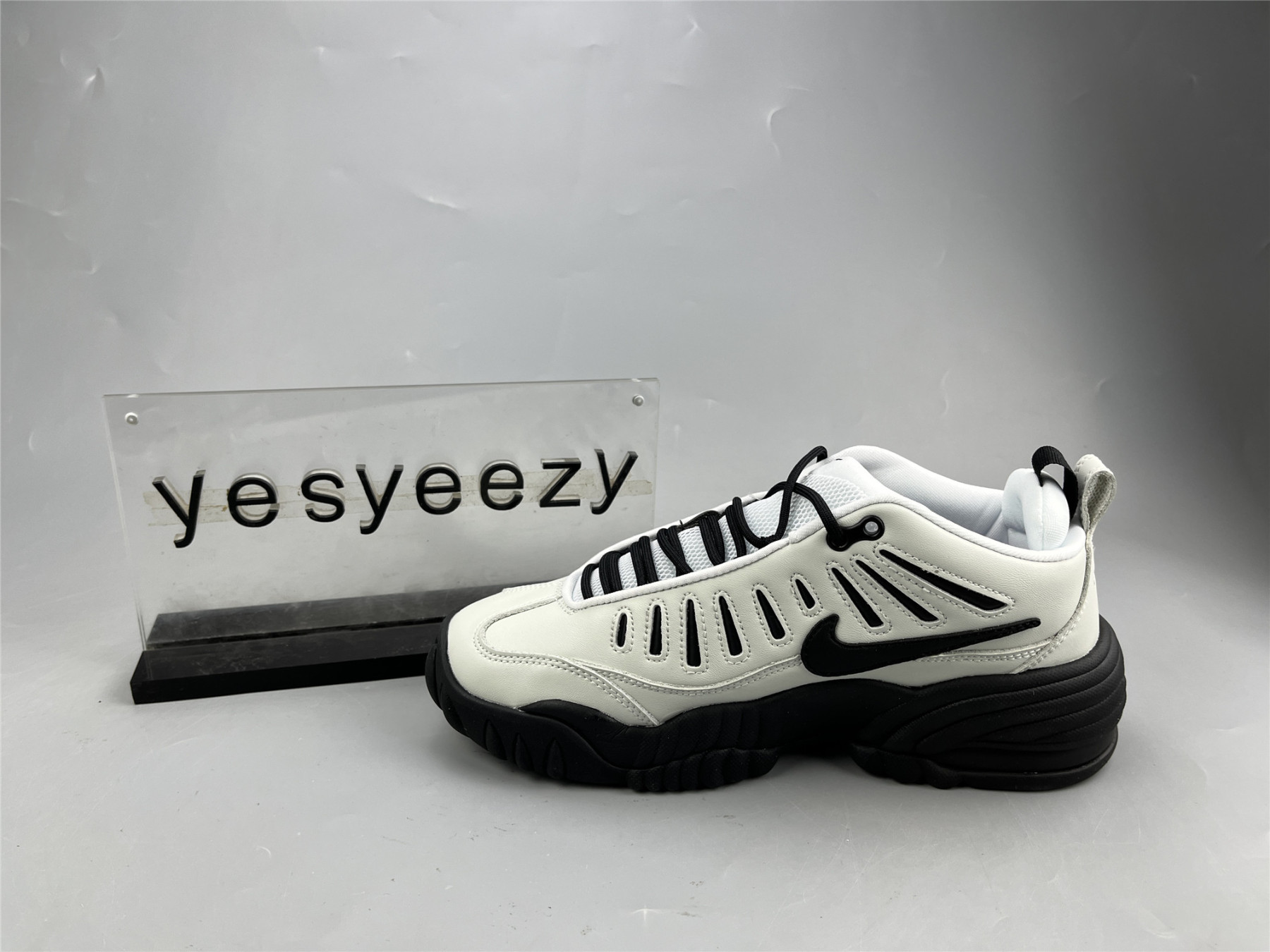 UA NIKE AMBUSH X AIR ADJUST FORCE 