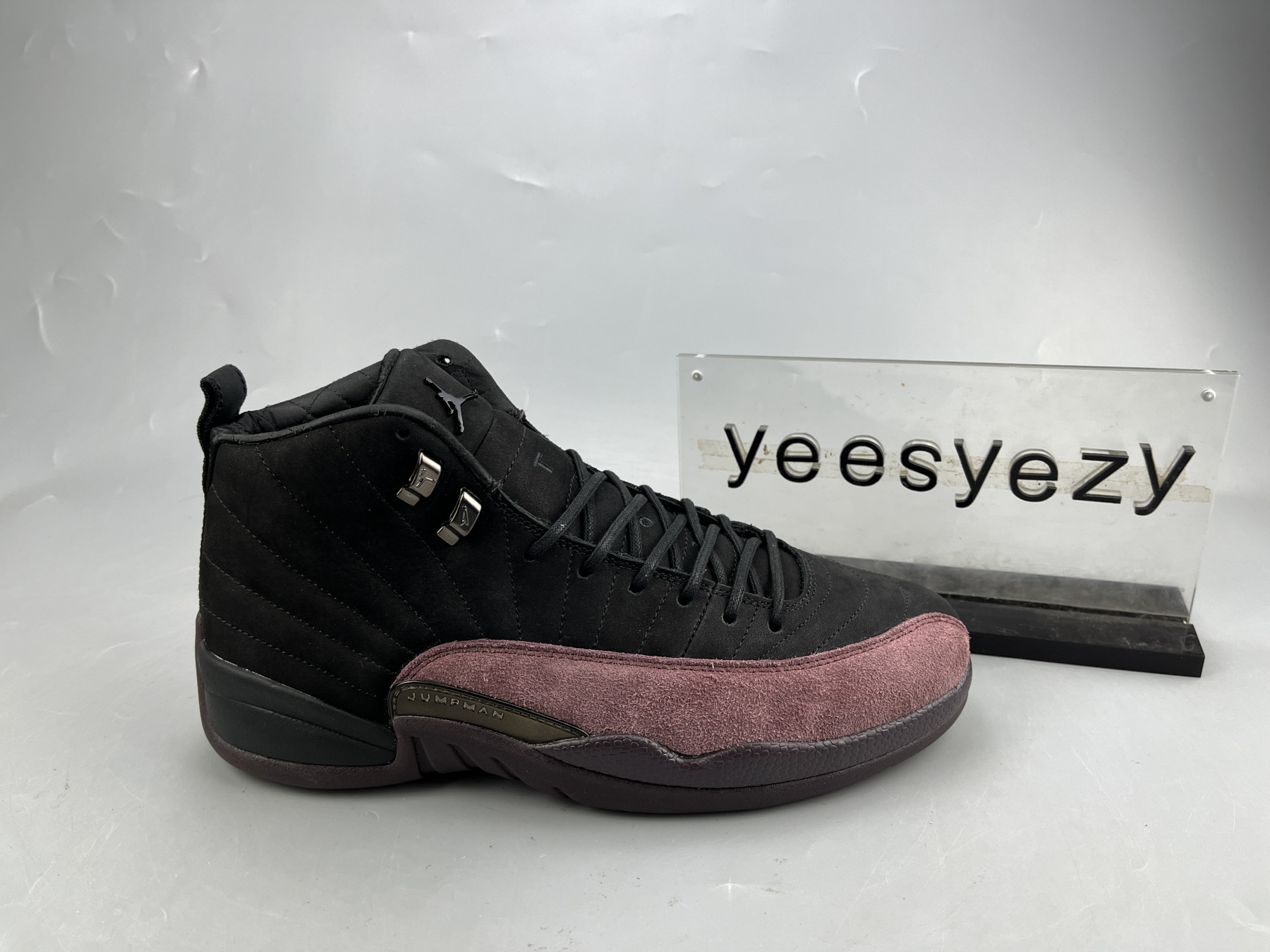 UA A MA MANIÃ‰RE X WMNS AIR JORDAN 12 RETRO 