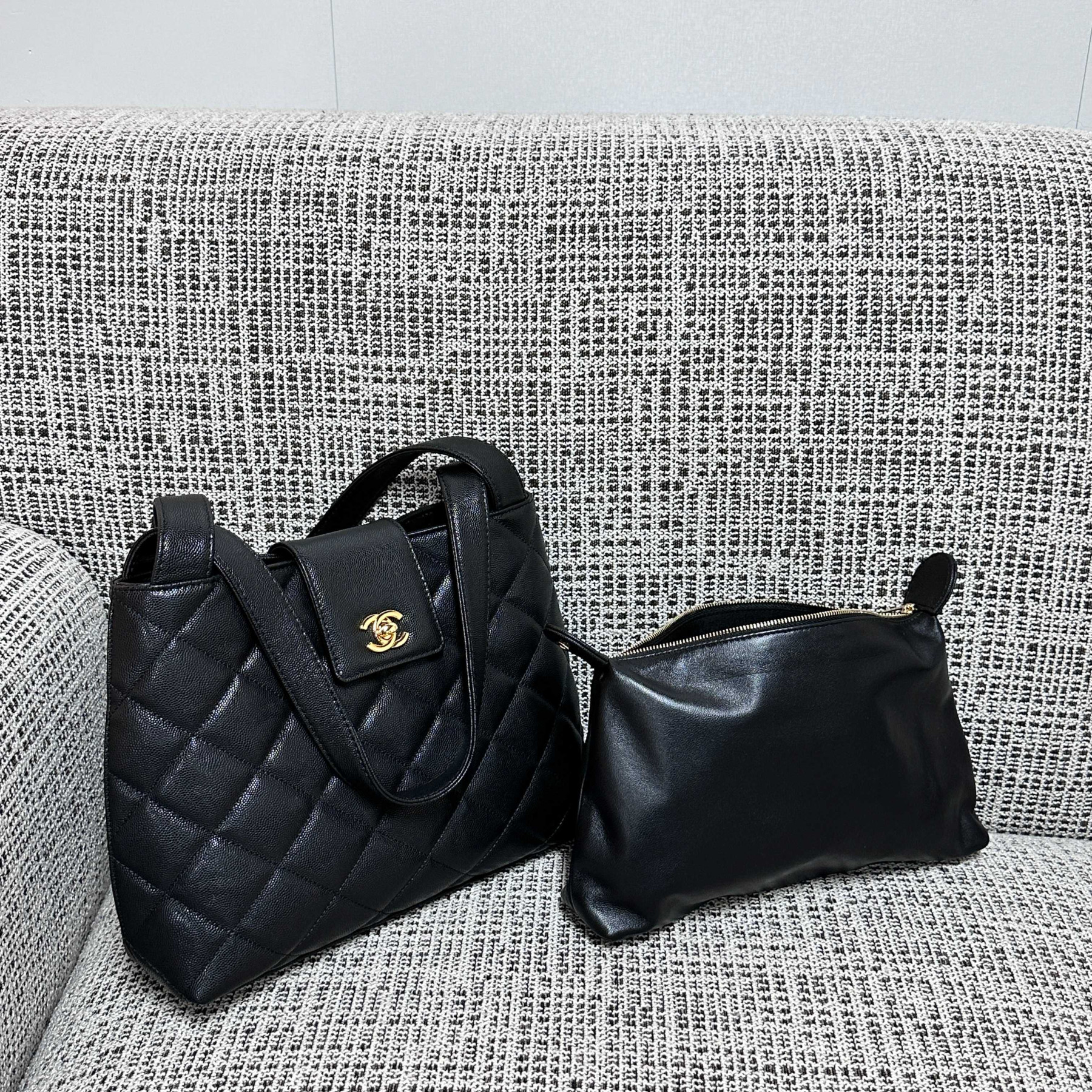 Ch**el shoulder tote bag 29x10x23.5cm