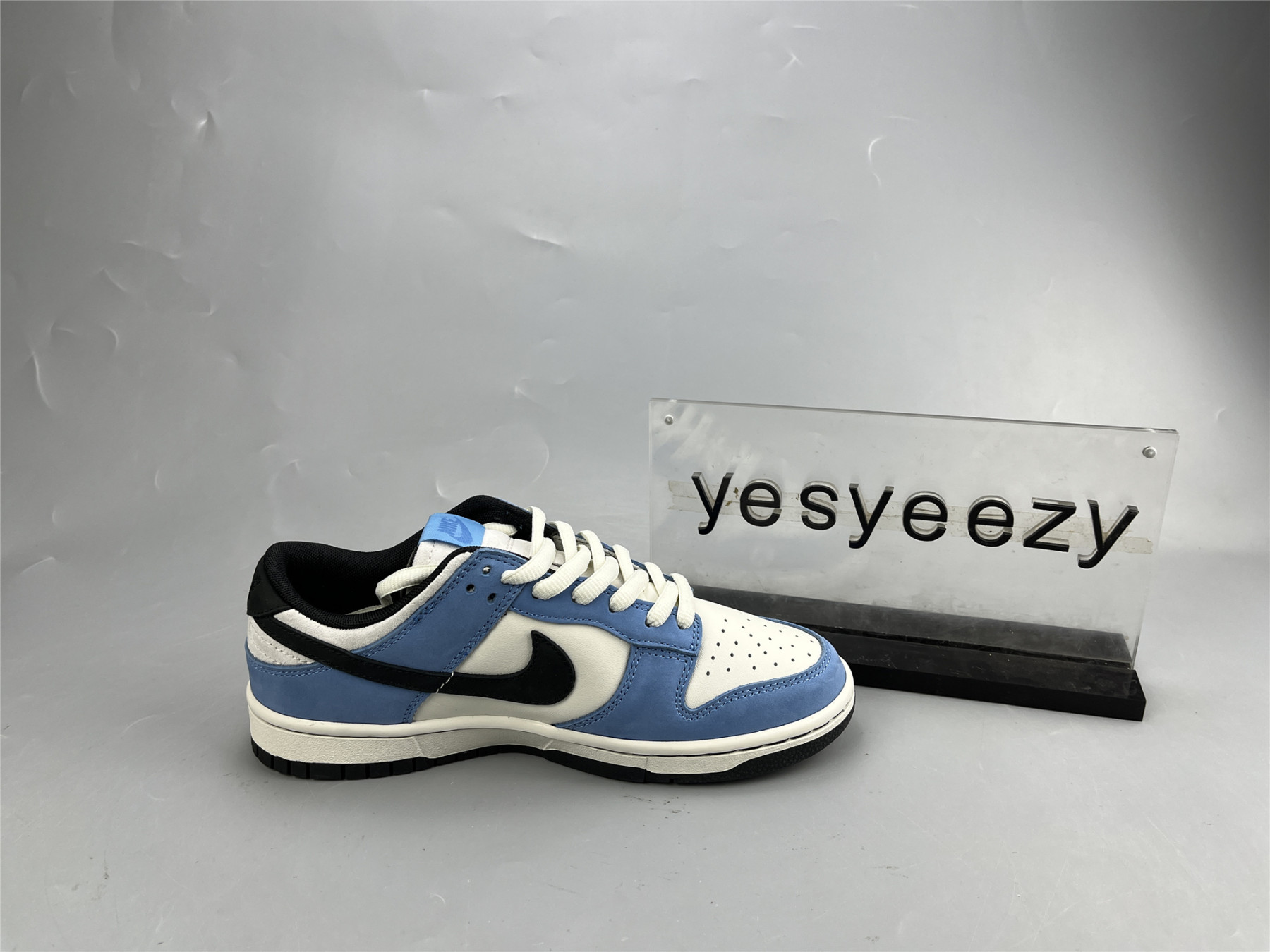 UA NIKE  DUNK LOW RACING BUGGET SAND SCORCHRC