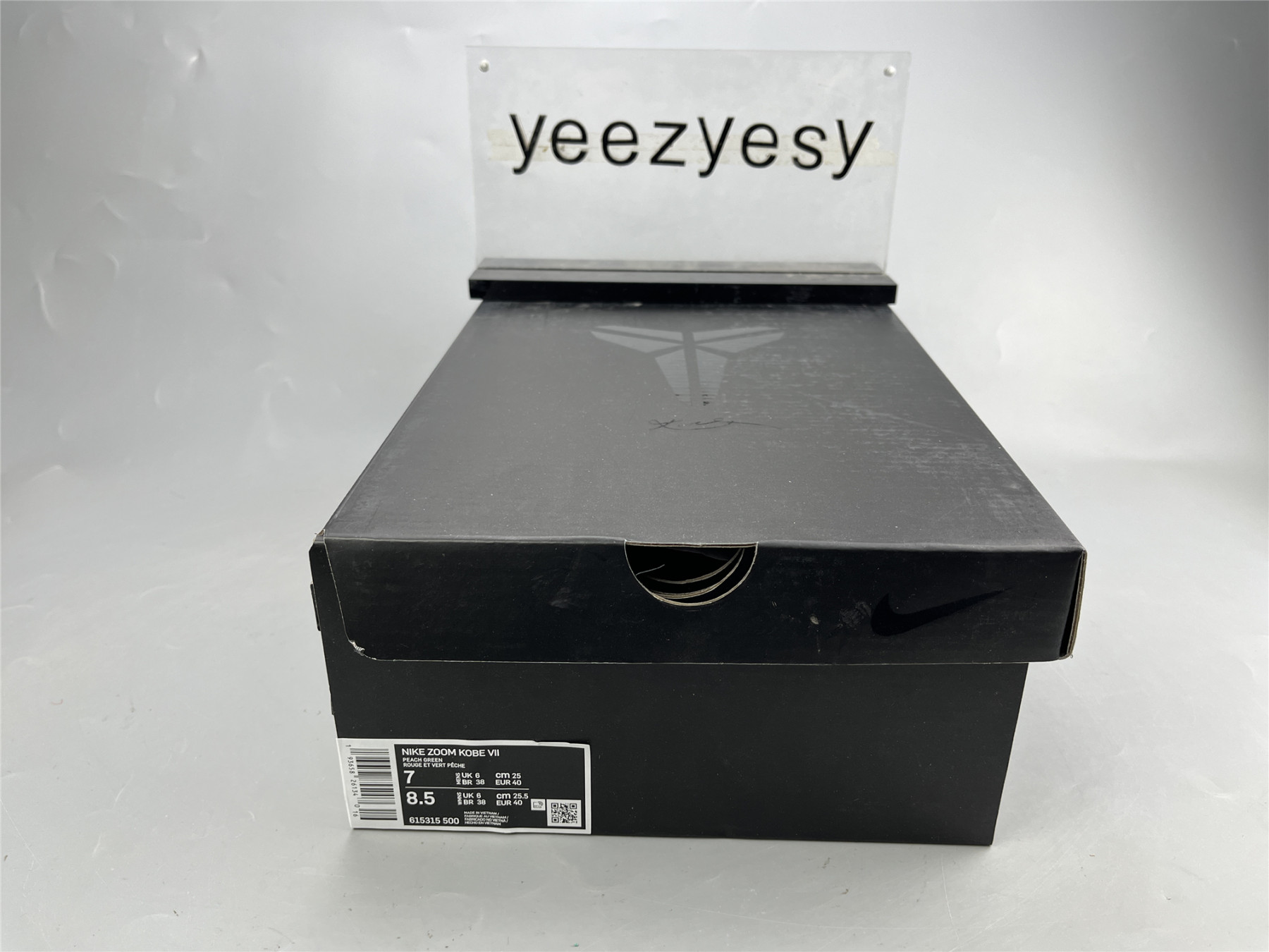 UA NIKE KOBE 8 SYSTEM 