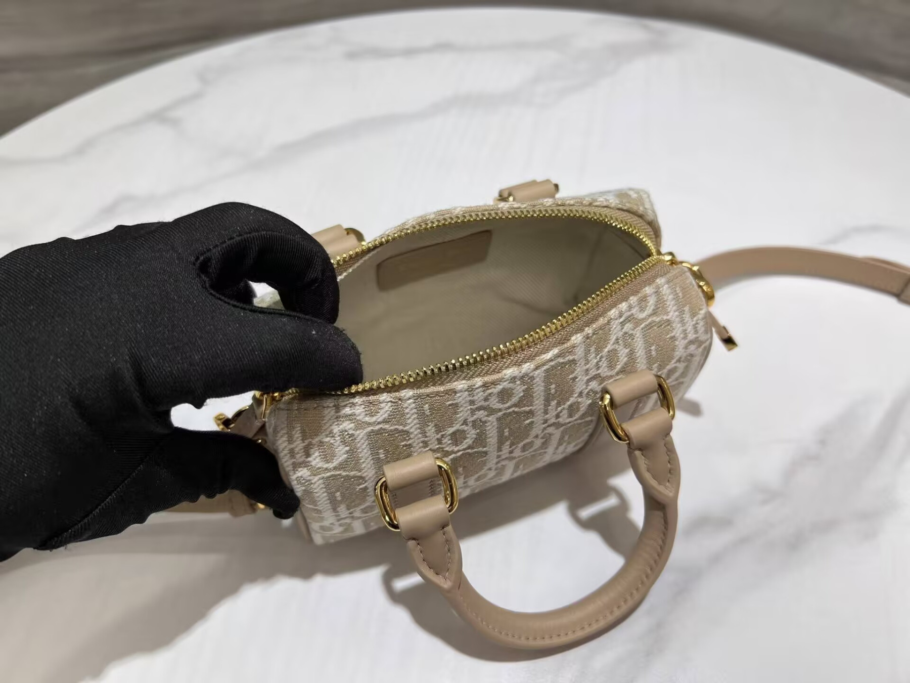 D10r Groove 17 Bag D10r Oblique Jacquard 17x10x8cm