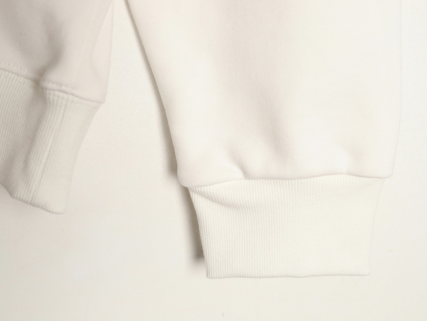 L0vis Vvtt0n LV 25FW Hoodies