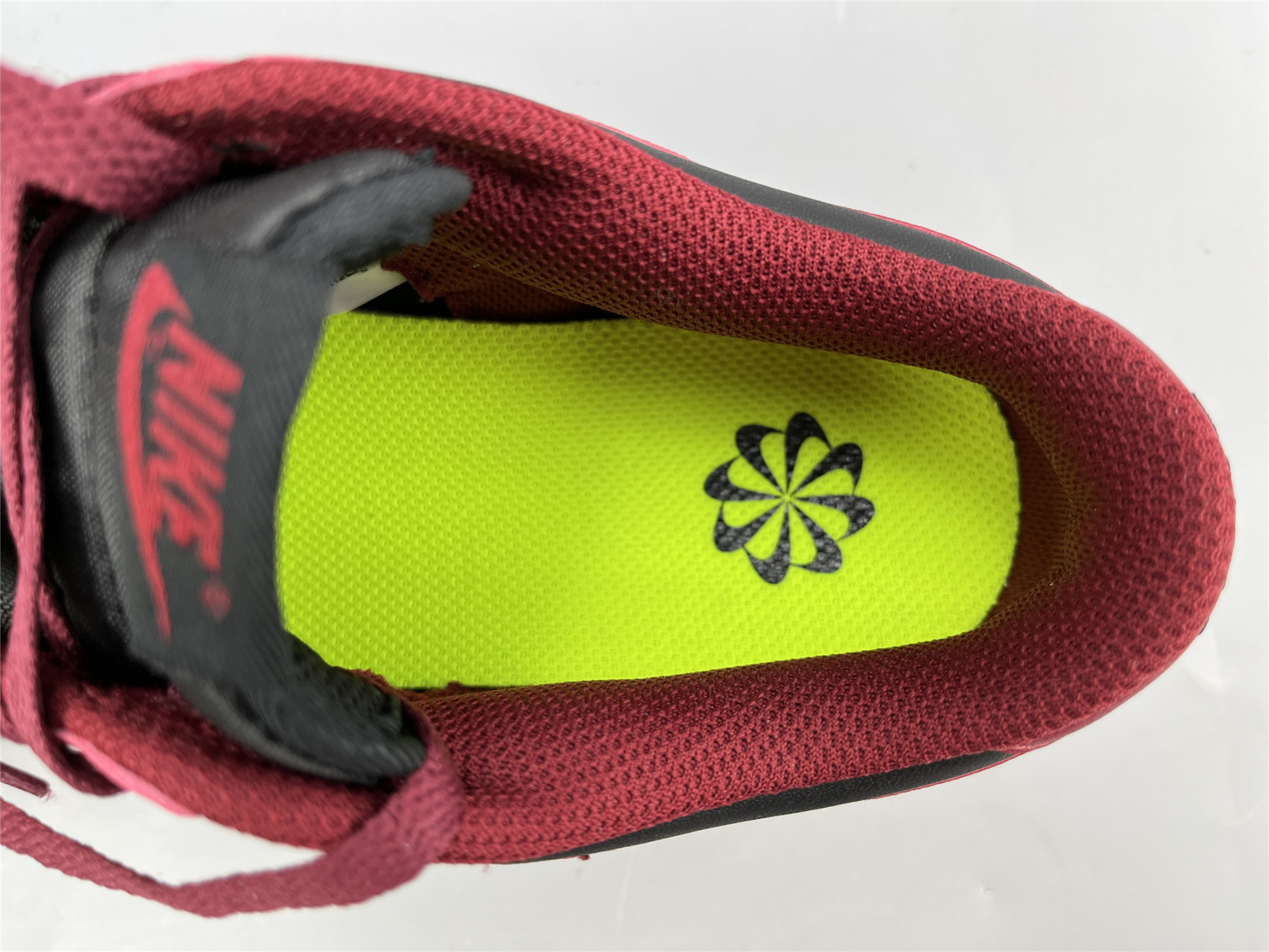 UA NIKE WMNS DUNK LOW NEXT NATURE 