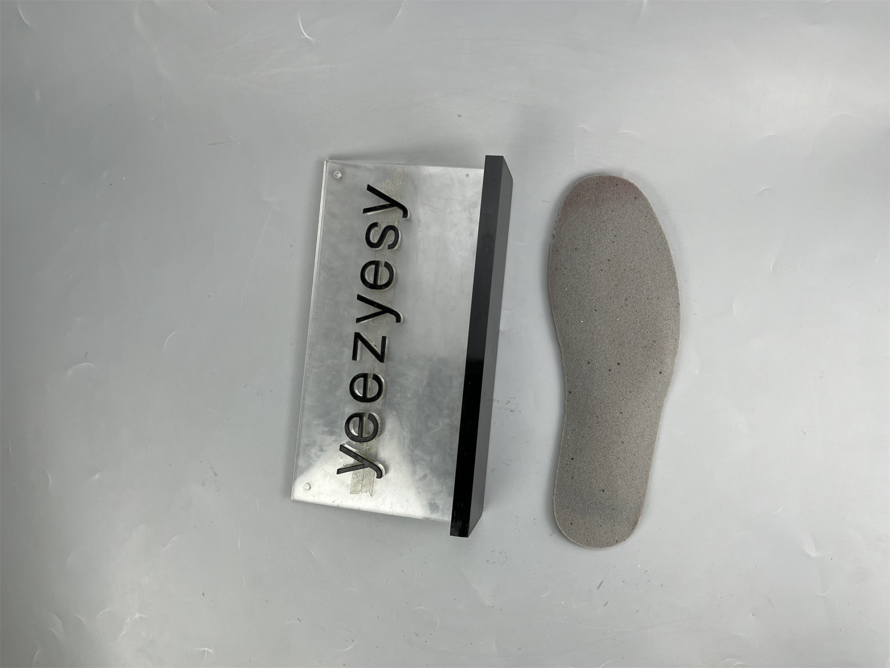 UA WMNS AIR JORDAN 5 RETRO 