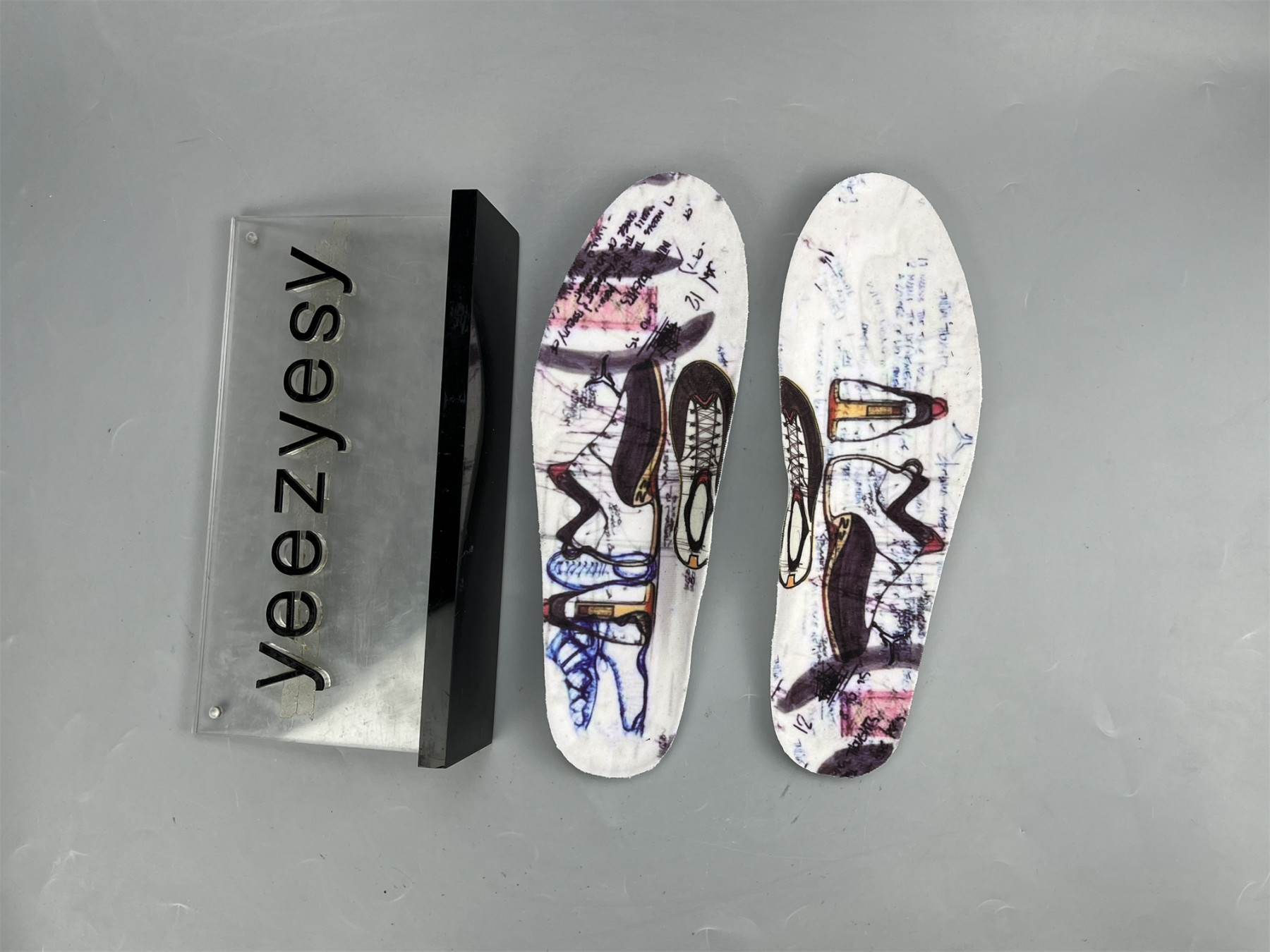 UA AIR JORDAN 12 RETRO 