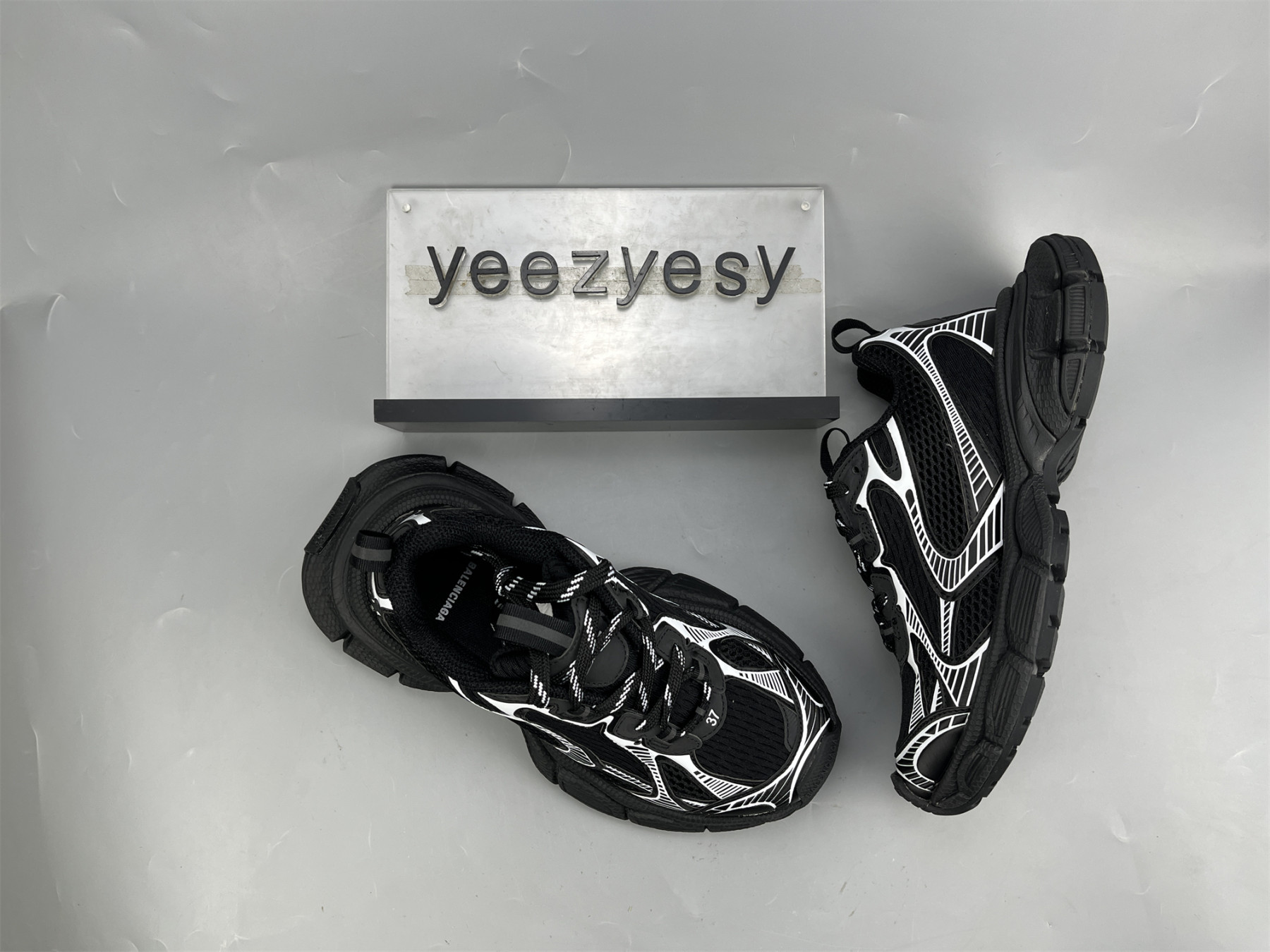 UA PHANTOM SNEAKER BLACK WHITE