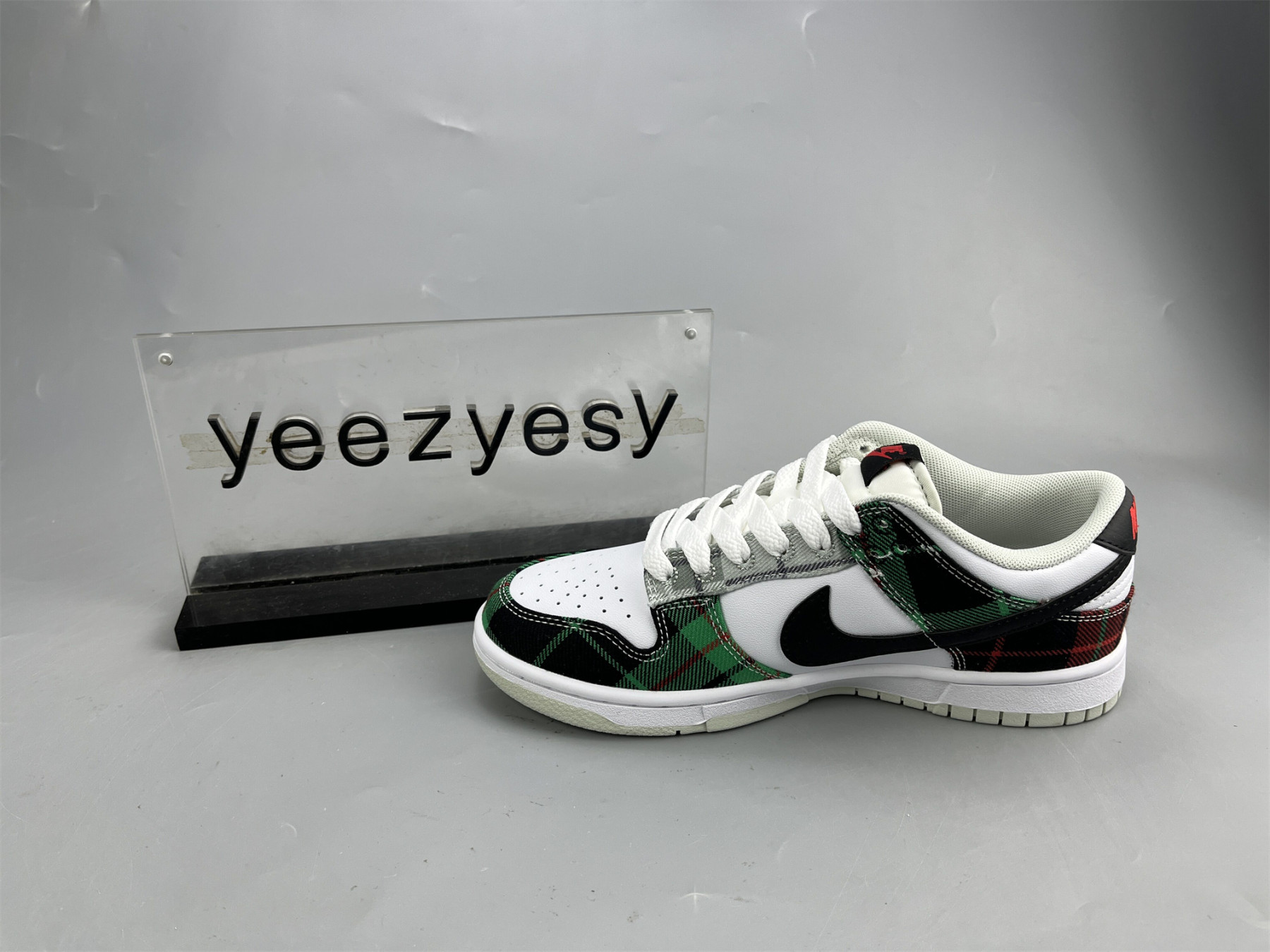 UA NIKE DUNK LOW PREMIUM 