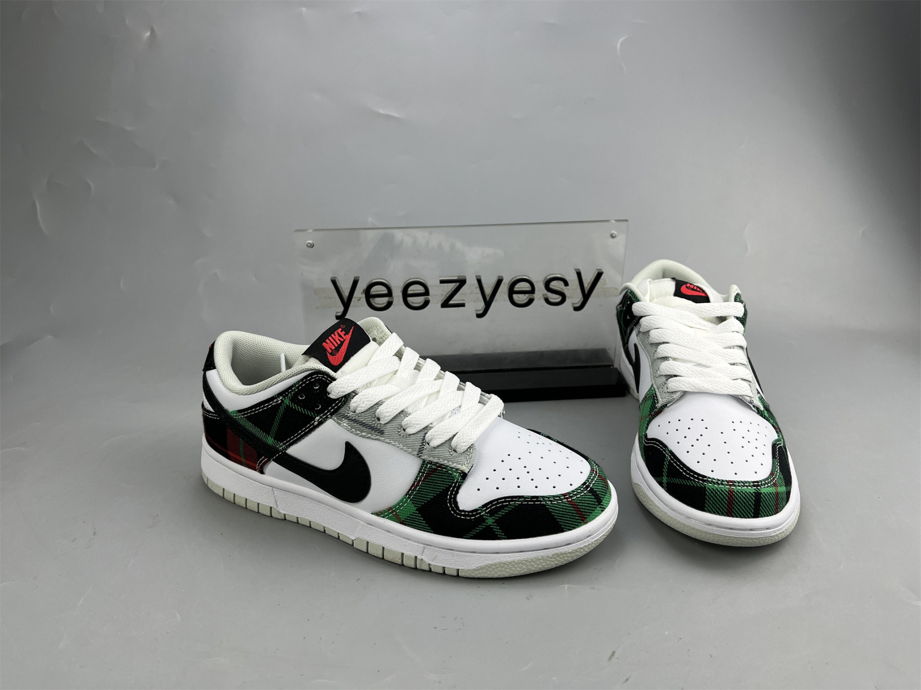 UA NIKE DUNK LOW PREMIUM 