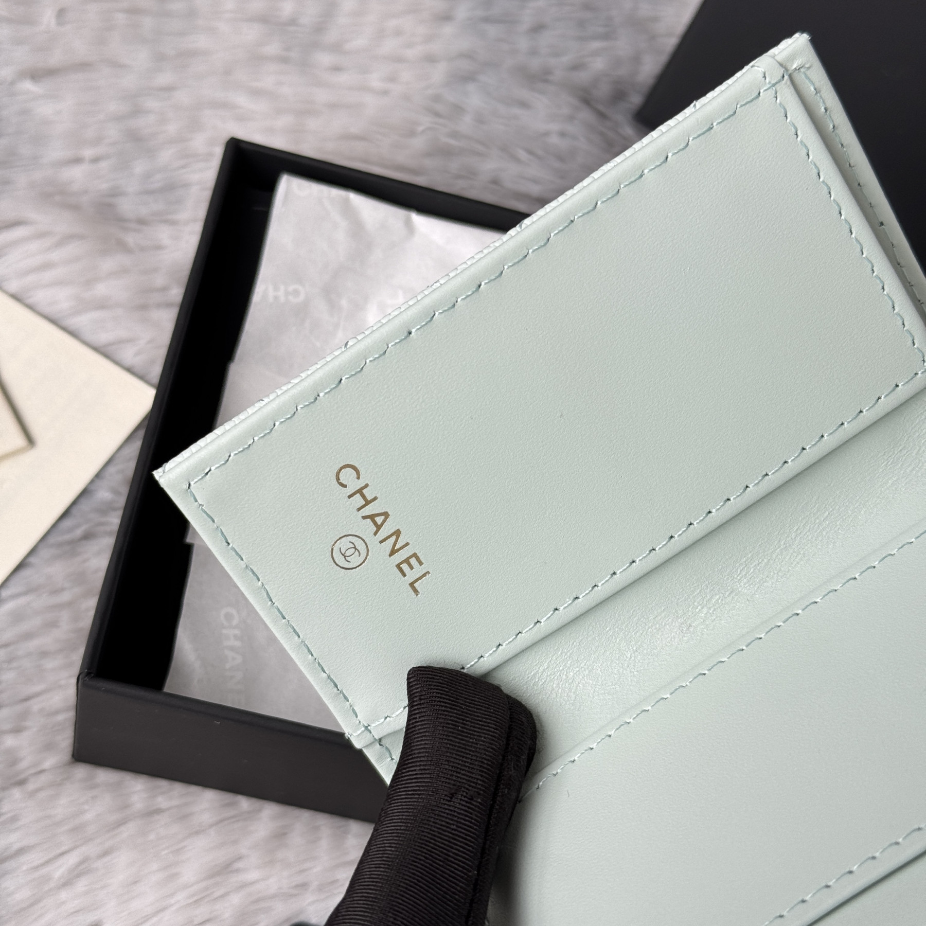 Ch**el card holder 10.5x7.5x3cm