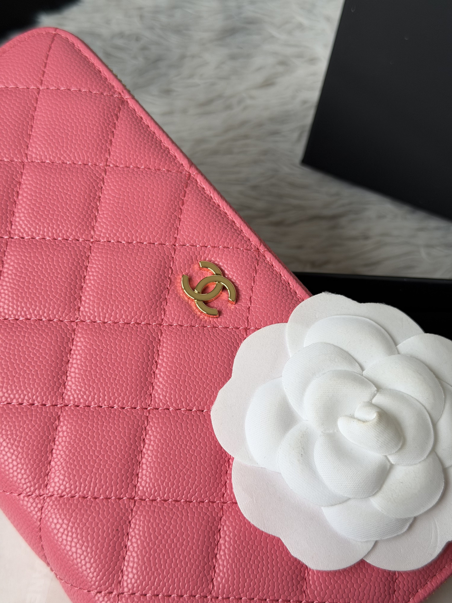 Ch**el zip around wallet 80758 10x19x3cm