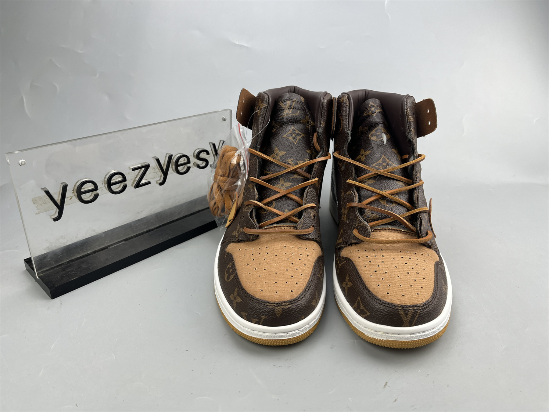 UA LV OFF WHITE X NIKE AIR JORDAN 1 RETRO HIGH