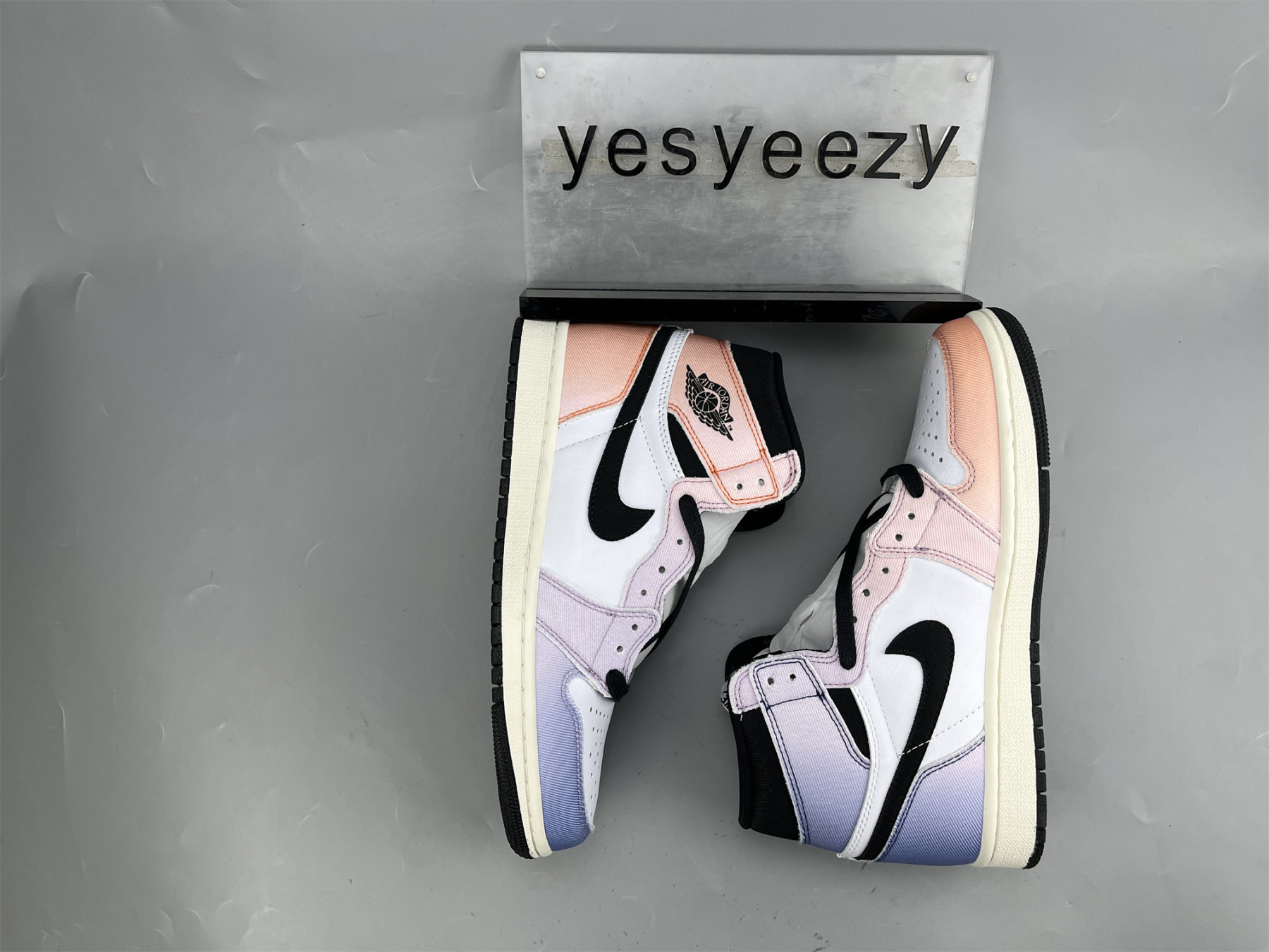 UA AIR JORDAN 1 RETRO HIGH OG 