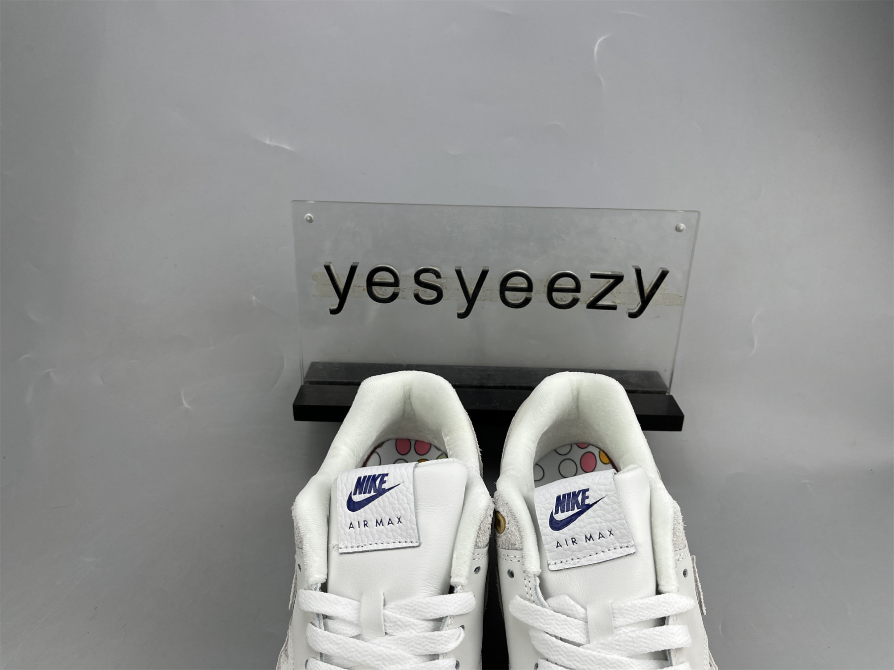 UA NIKE WMNS AIR MAX 1 PREMIUM 