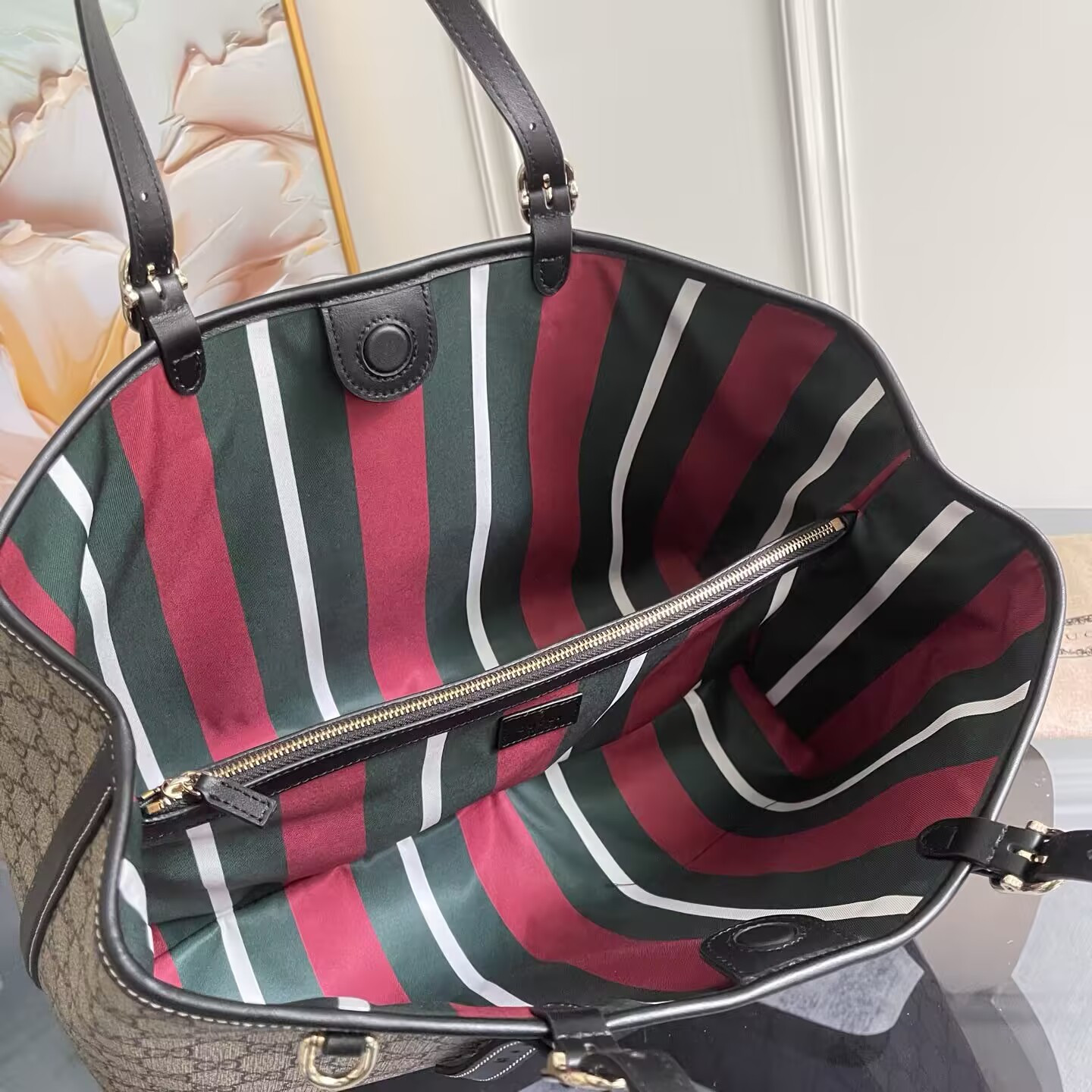 Gucci GG Emblem Large Tote Bag 38x25x15cm