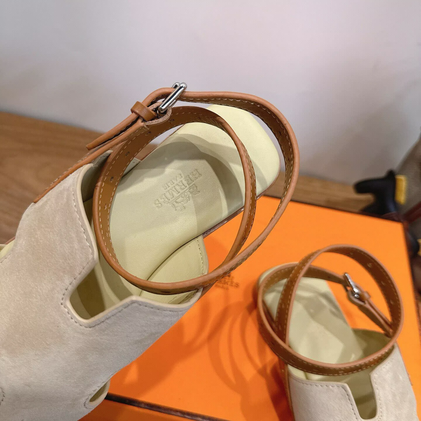 UA Hermès Maya Sandal