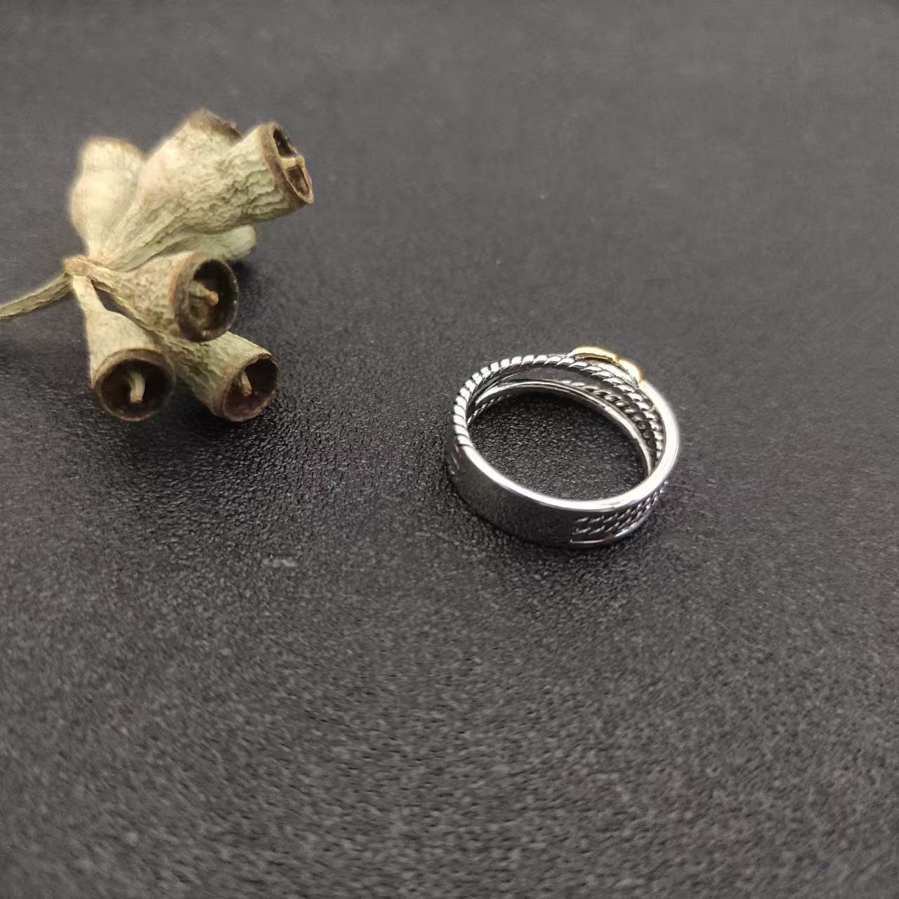 David Yurman X CROSSOVER BAND RING