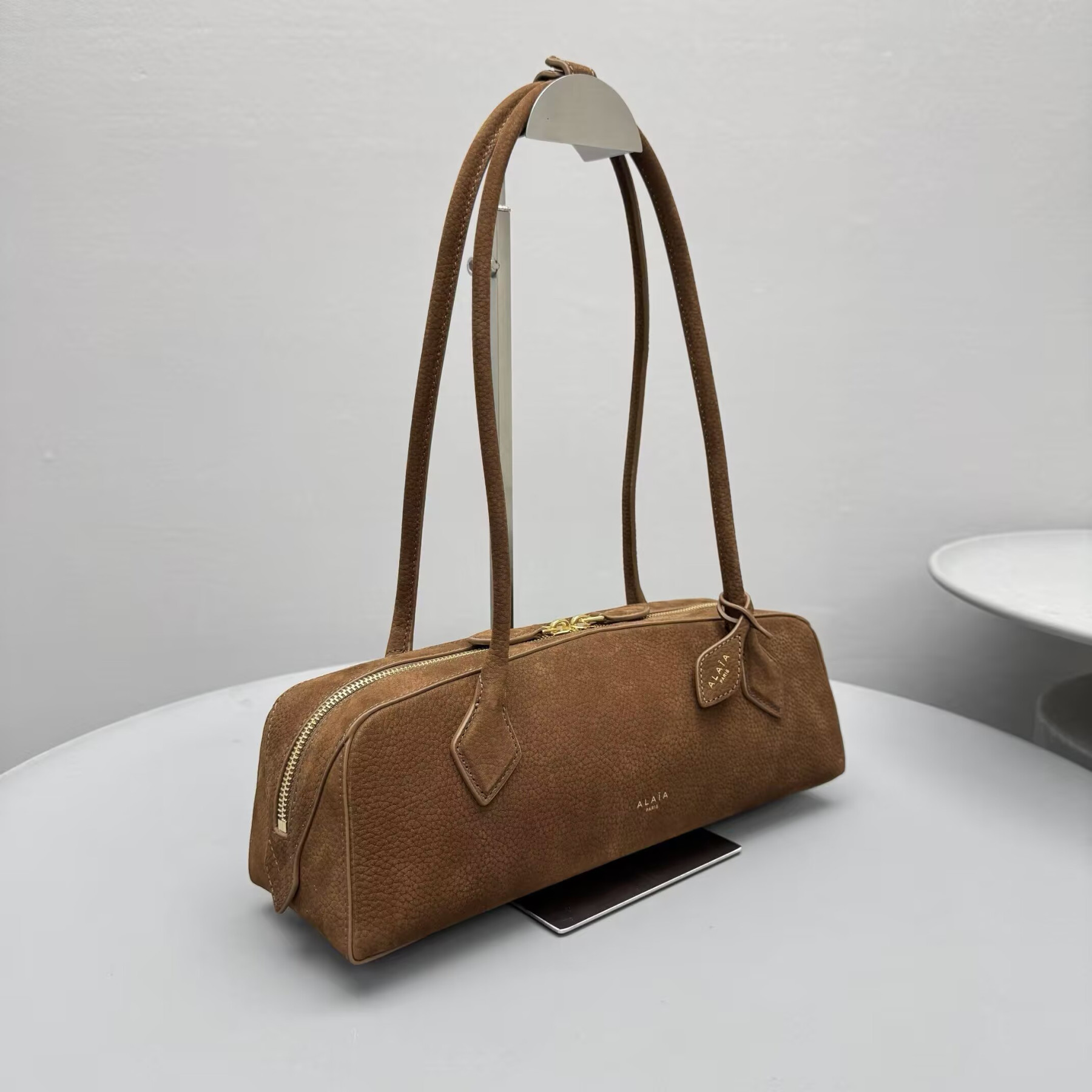 ALAÏA LE TECKEL MEDIUM BAG 33x11x10cm