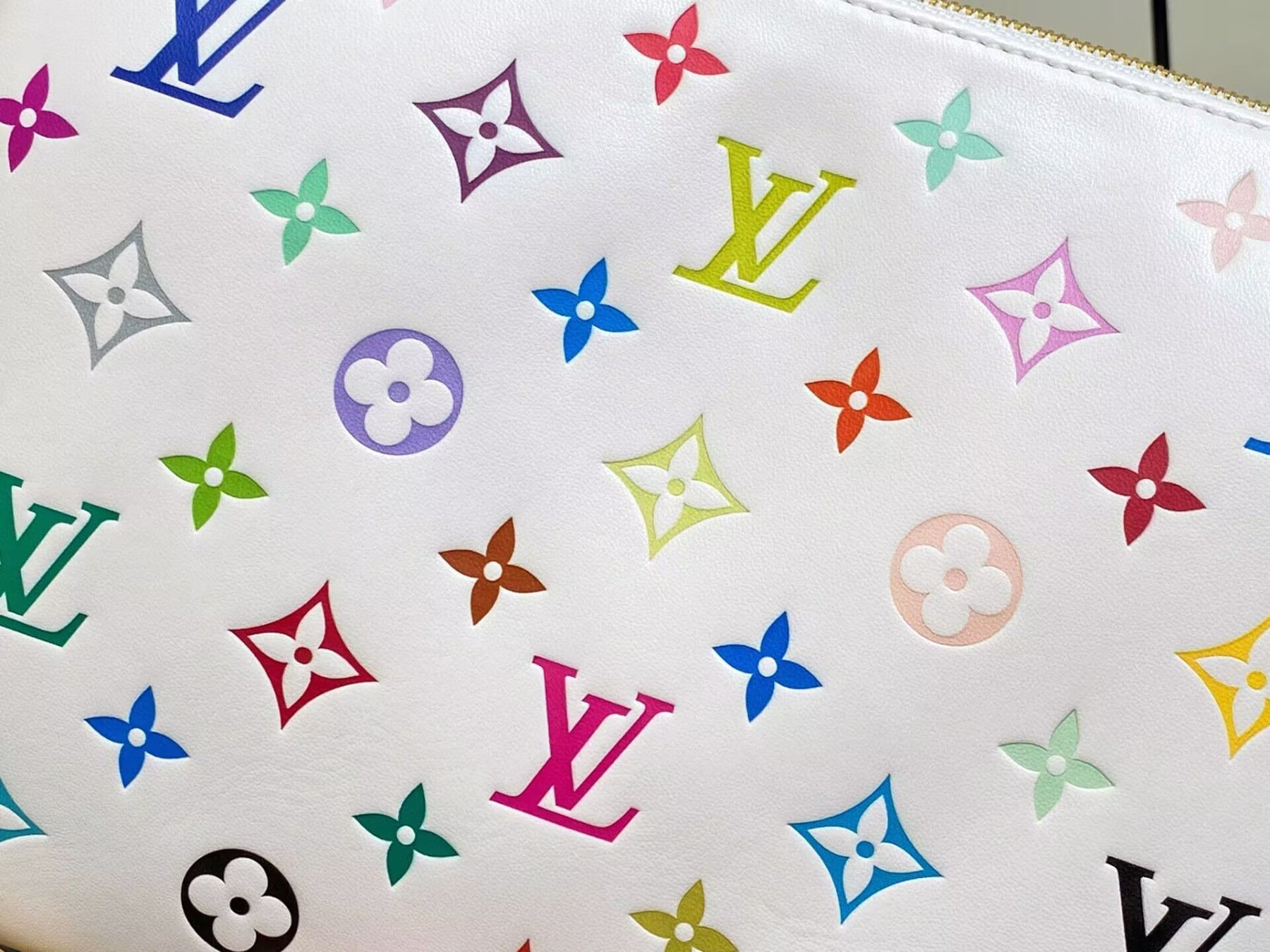 LV x TM Coussin PM M13233 26x20x12cm