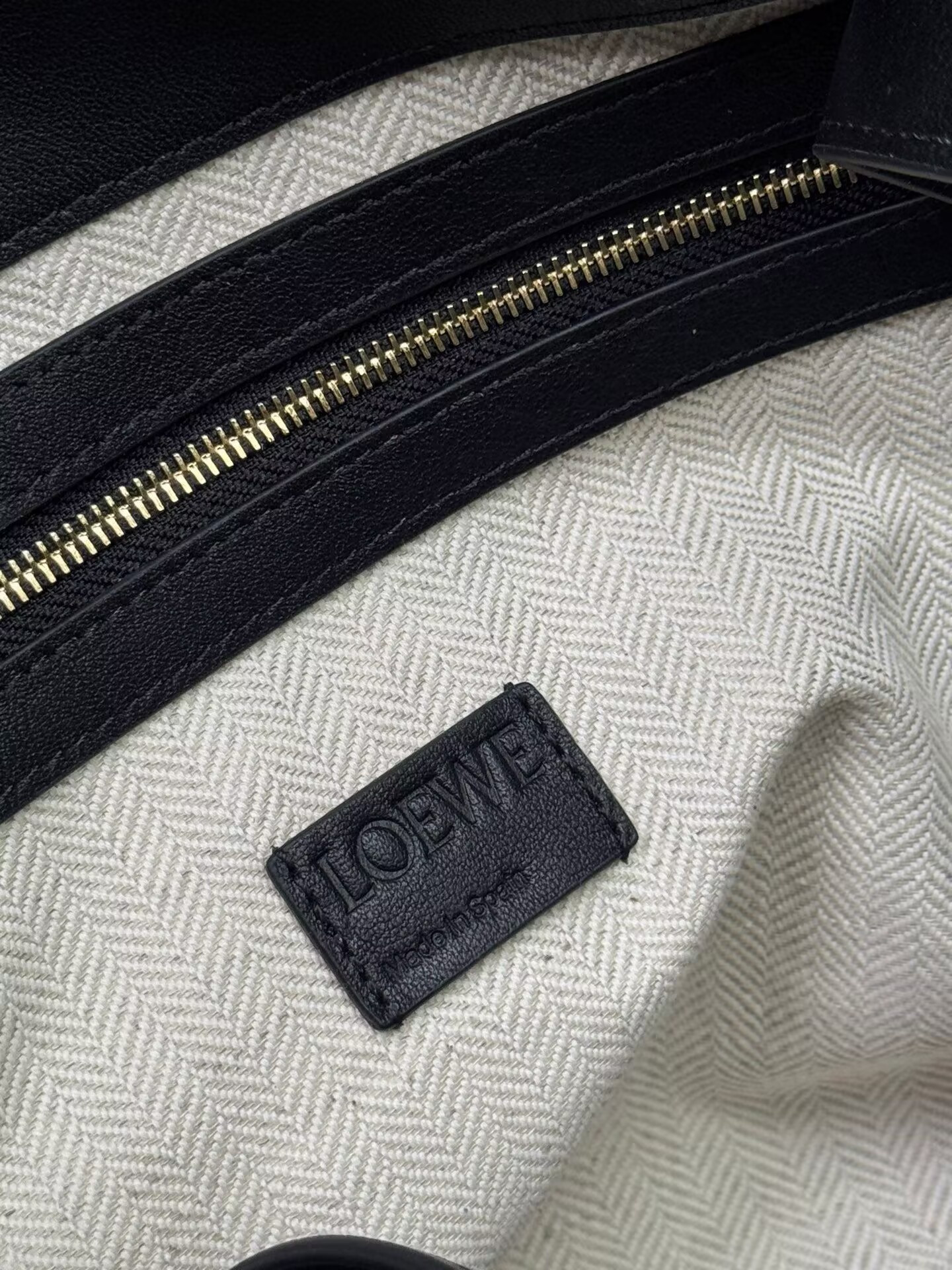 L0ew* Large Flamenco Clutch 29x38x14cm