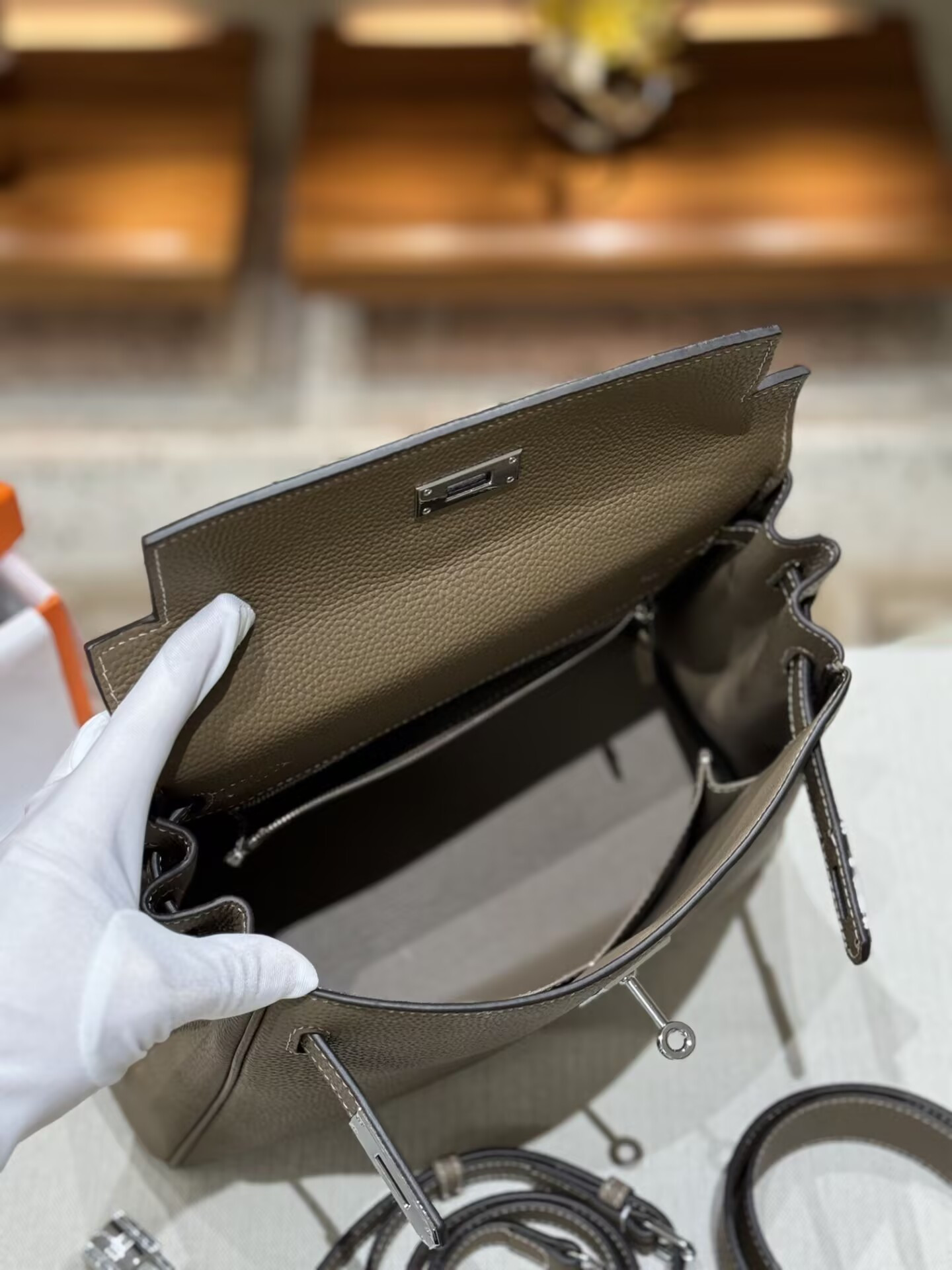 H**me5 Kelly Silver-tone Hardware 25 28