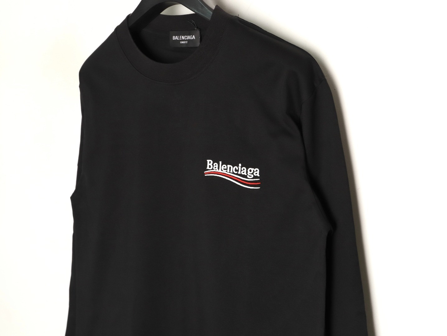 Ba1en*iaga Long-sleeved T-shirt