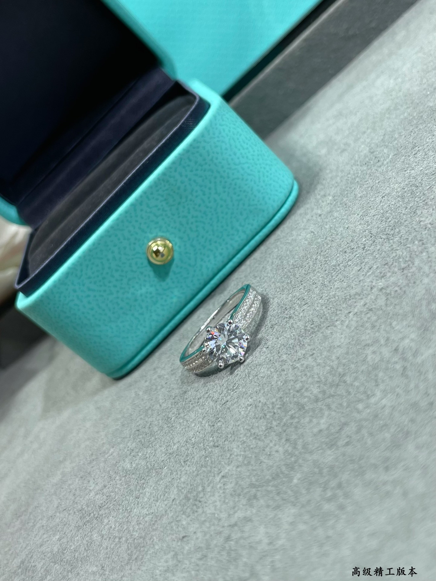 T*f*ny & Co. Setting 2 Carat D1am0nd Ring with Star Motif Ag925