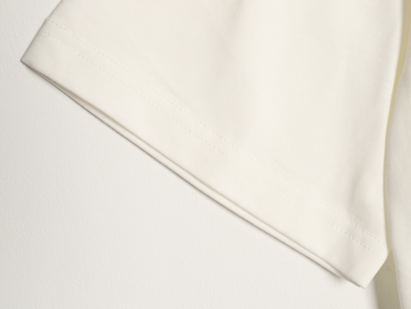 GUCCI GUC Short-sleeved T-shirt