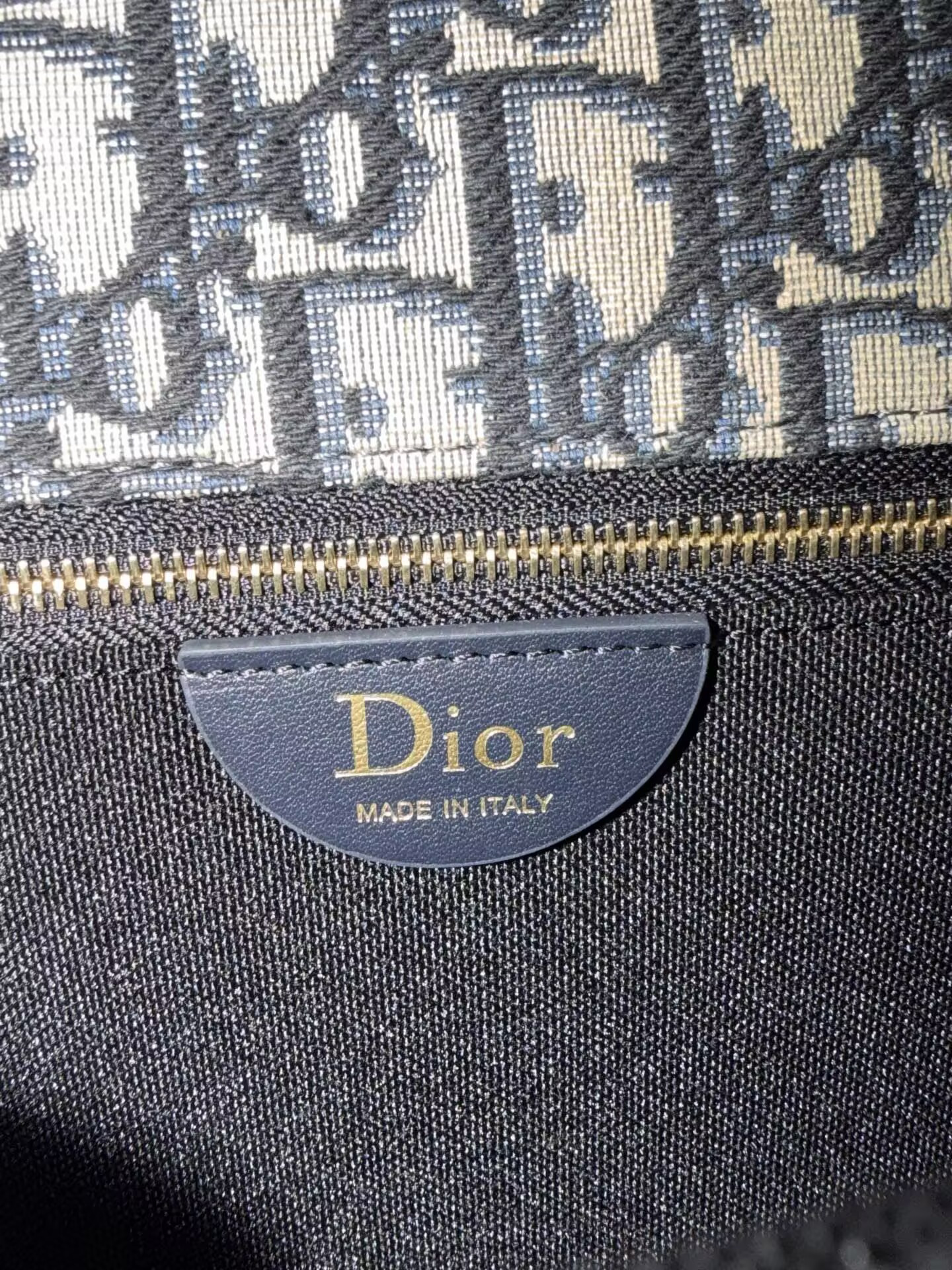 D10r médaillon flap bag 22x13x9.5cm